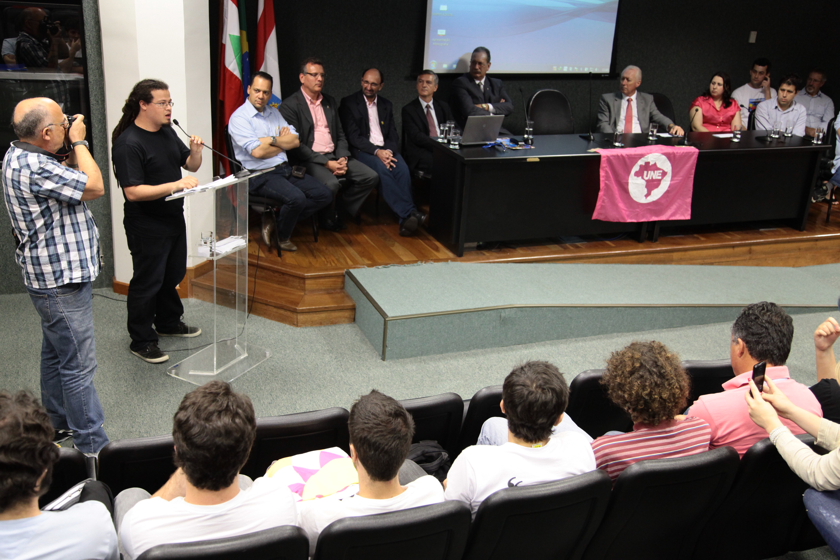 Nova Direção da União Catarinense de Estudantes - UCE/SC. Foto: Miriam Zomer/Agência AL
