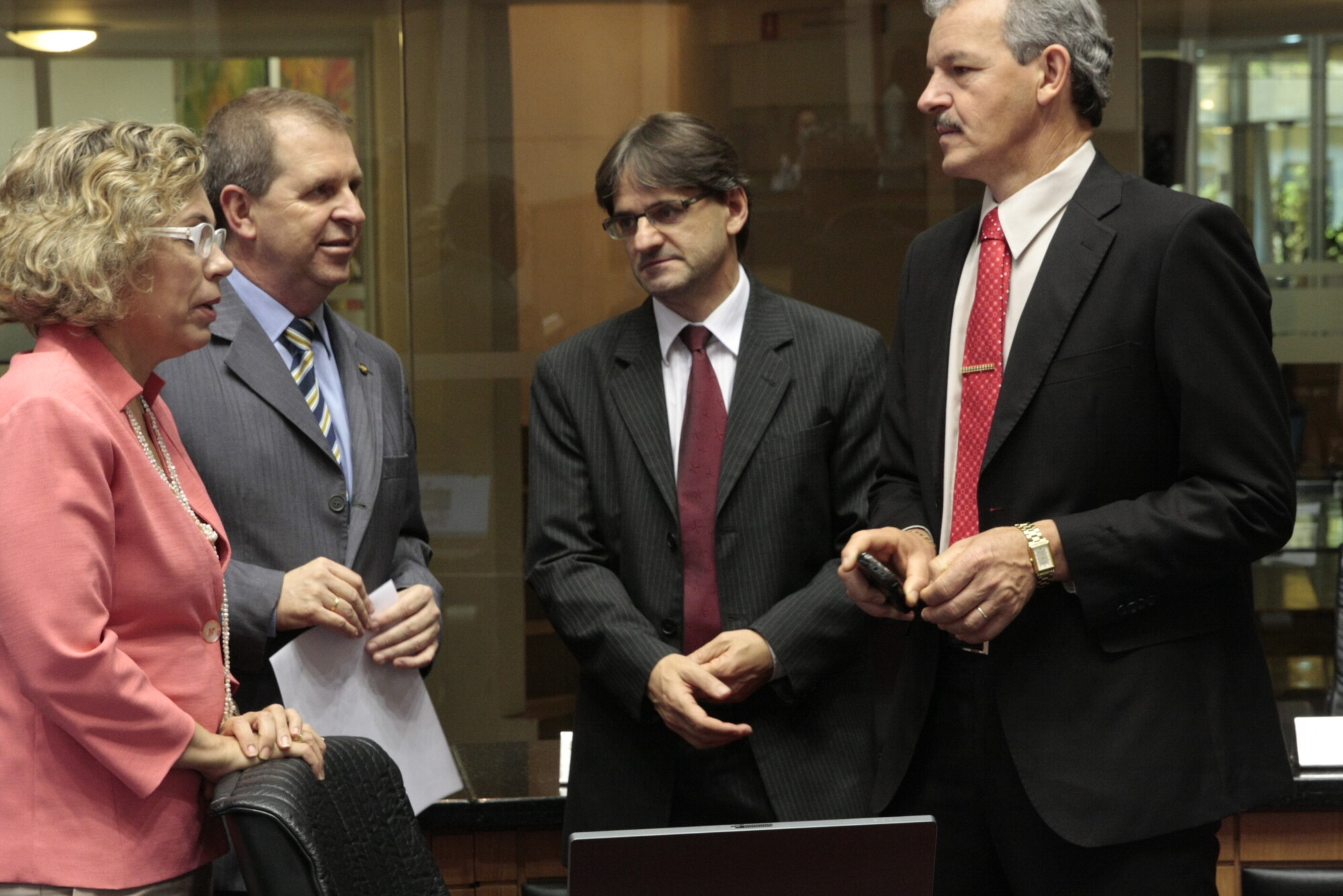 Deputados debatem a Ferrovia da Integração na sessão desta quinta