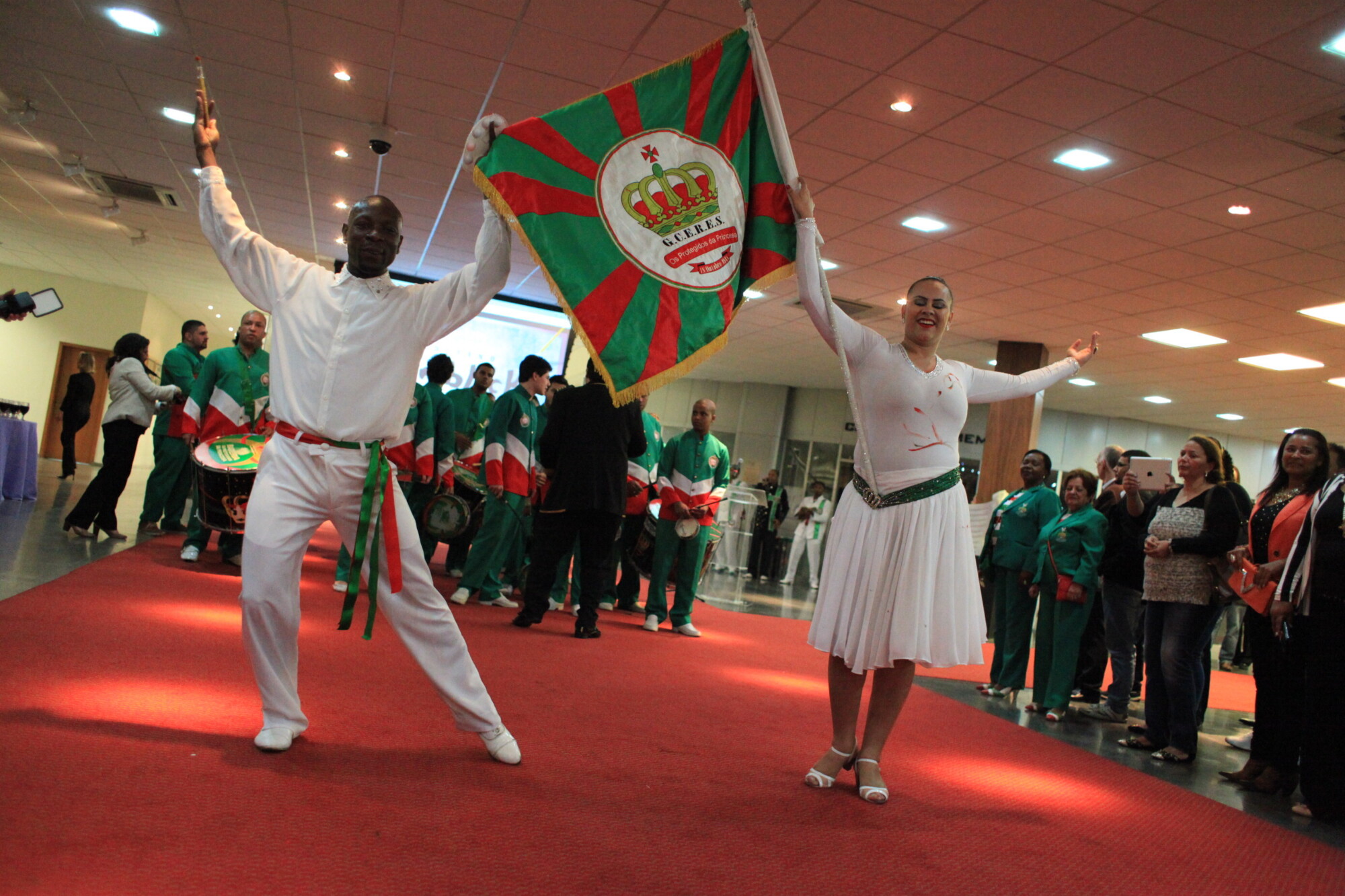 Protegidos da Princesa lança samba-enredo em homenagem a Willy Zumblick