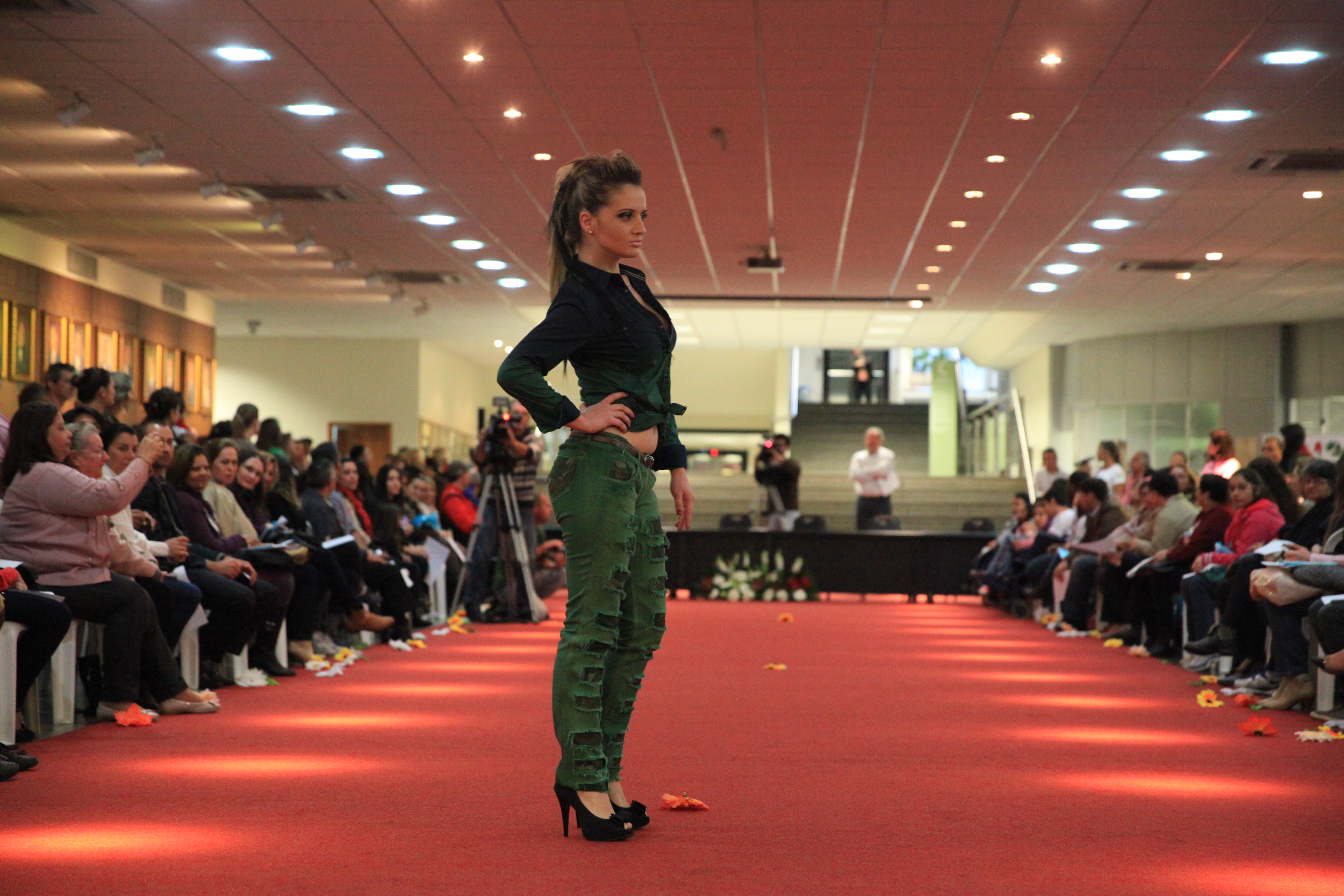 Evento Comemorativo ao Dia Nacional da Luta das Pessoas com Deficiência - Desfile - Foto: Lucas Gabriel Diniz/ Agência AL