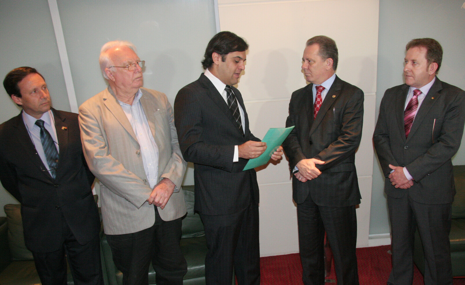 Ponticelli recebe representantes do trade turístico