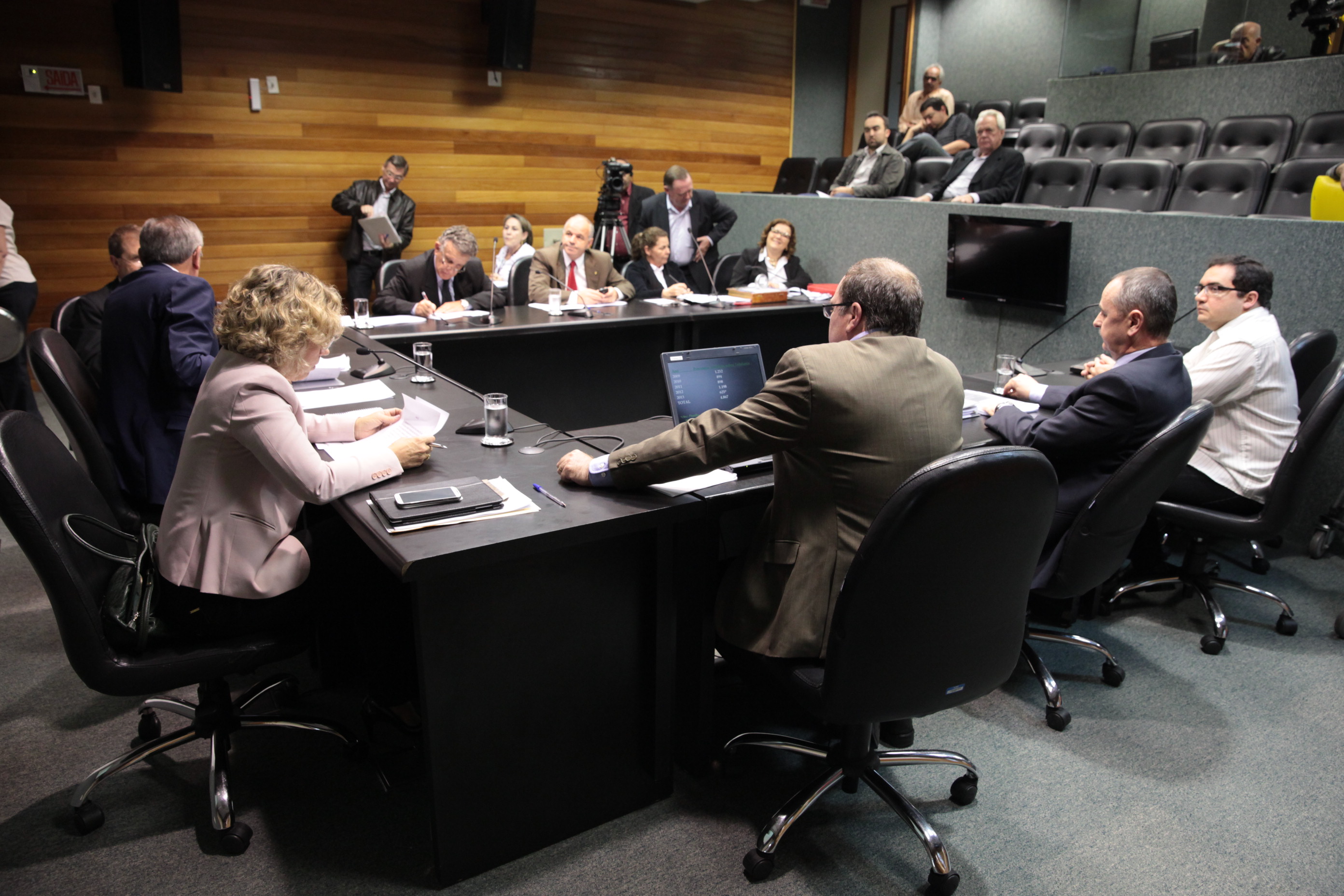 CPI da Telefonia Móvel no Estado de SC - Foto: Lucas Gabriel Diniz / Agência AL