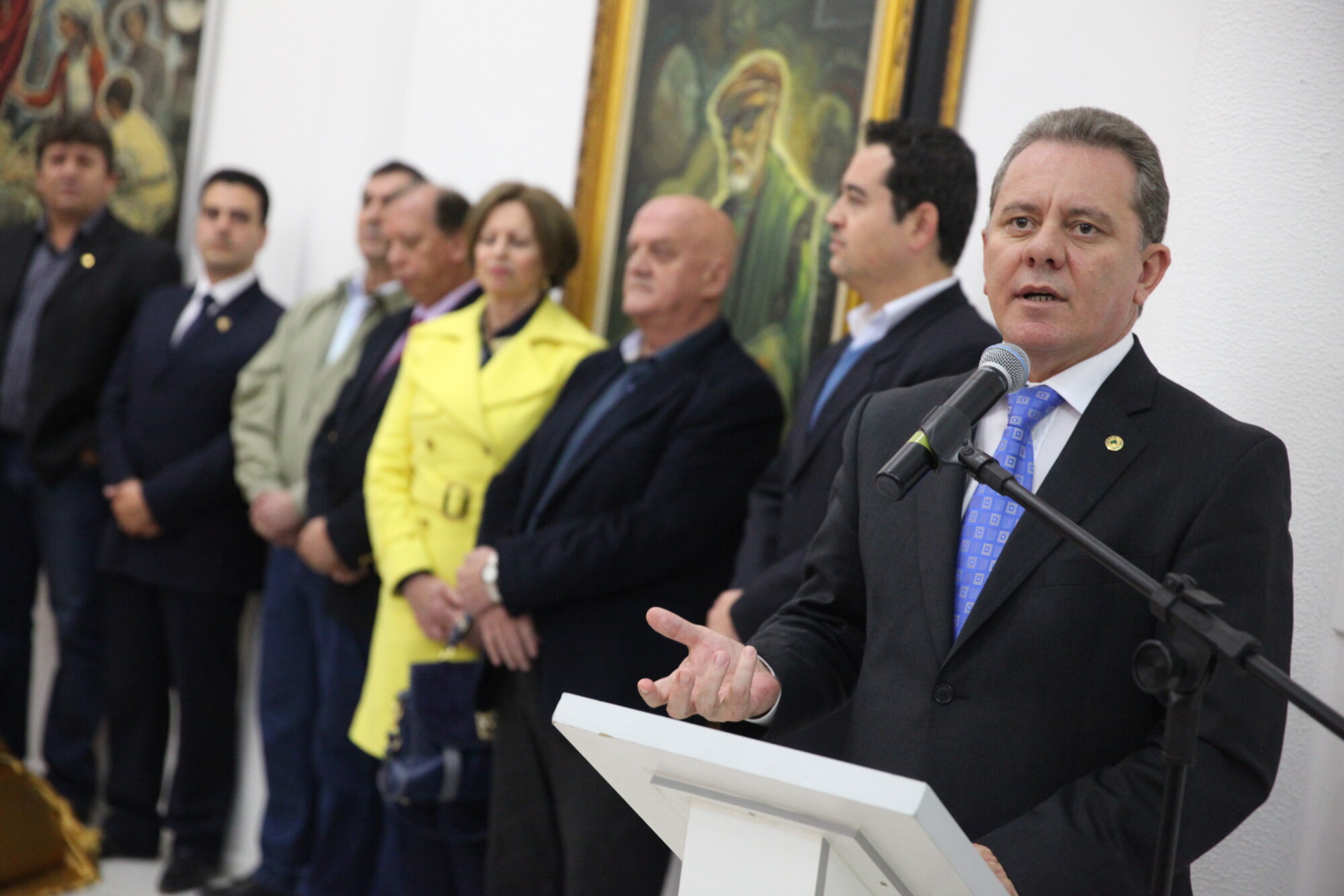 Exposição de telas de Zumblick é reaberta ao público com obras inéditas
