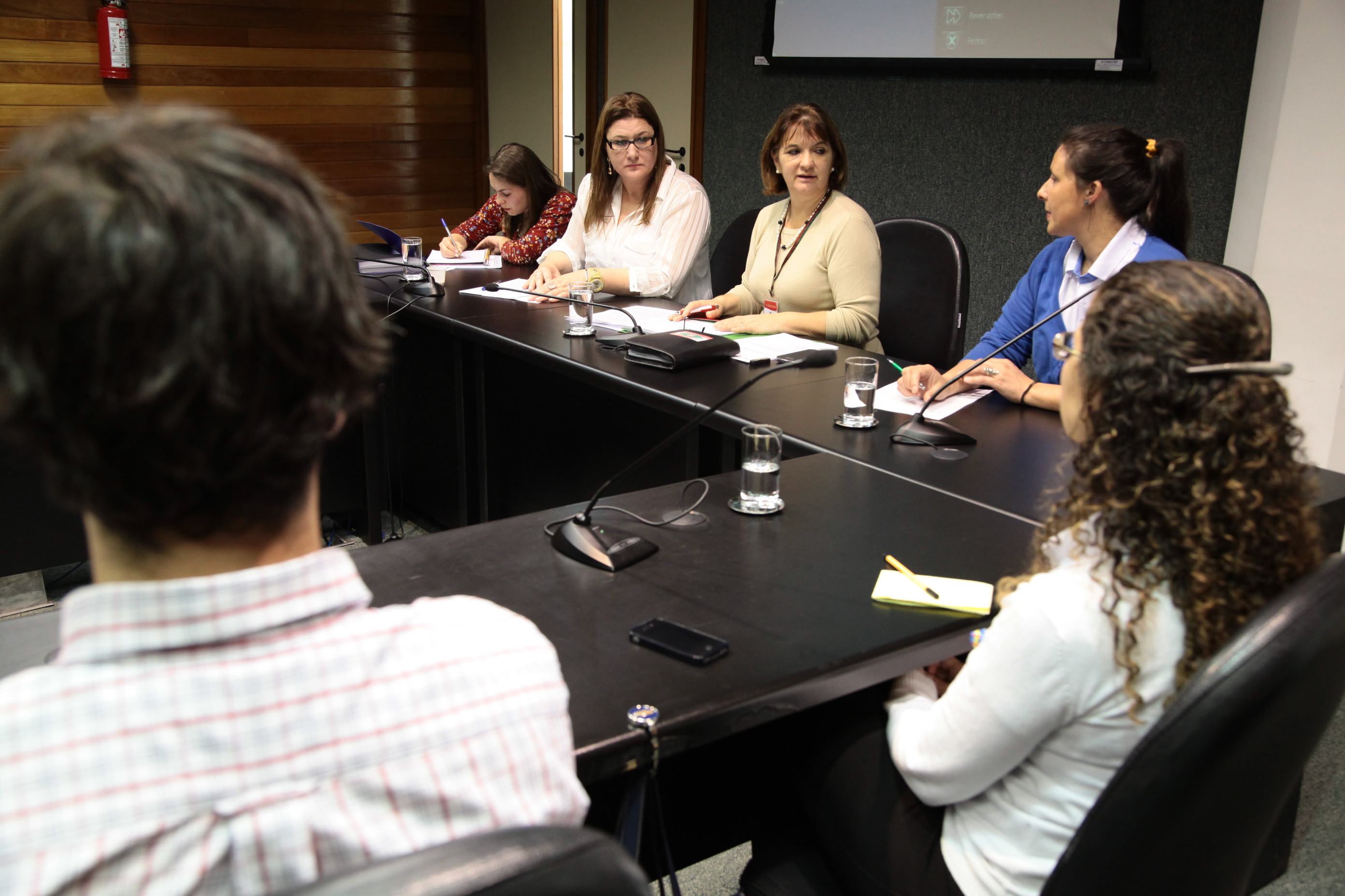Reunião do Estatuto da Federação das AMAS de Santa Catarina. Foto: Miriam Zomer/Agência AL