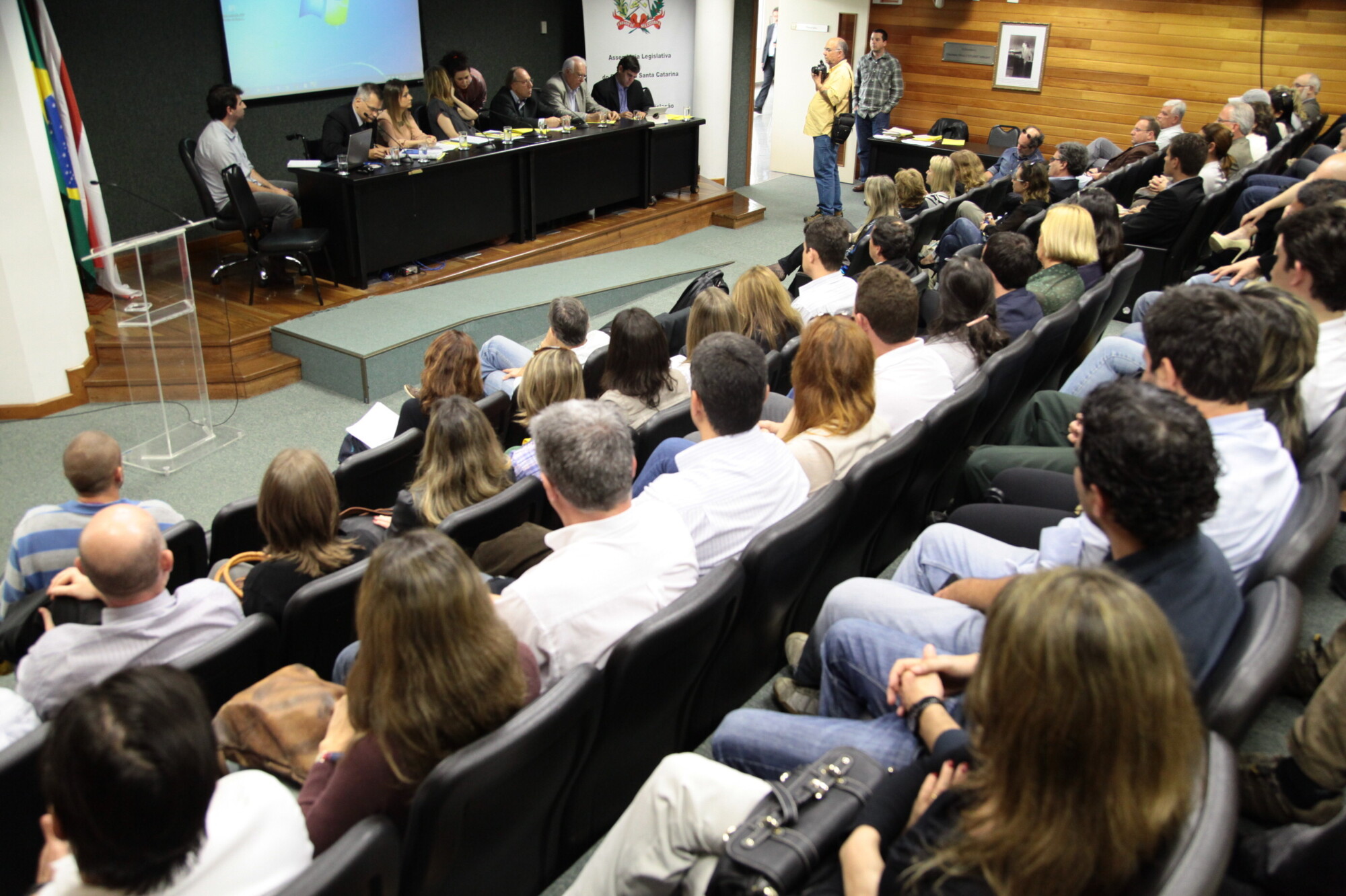 Demolição de Beach Points de Jurerê Internacional é tema de novo debate no Parlamento