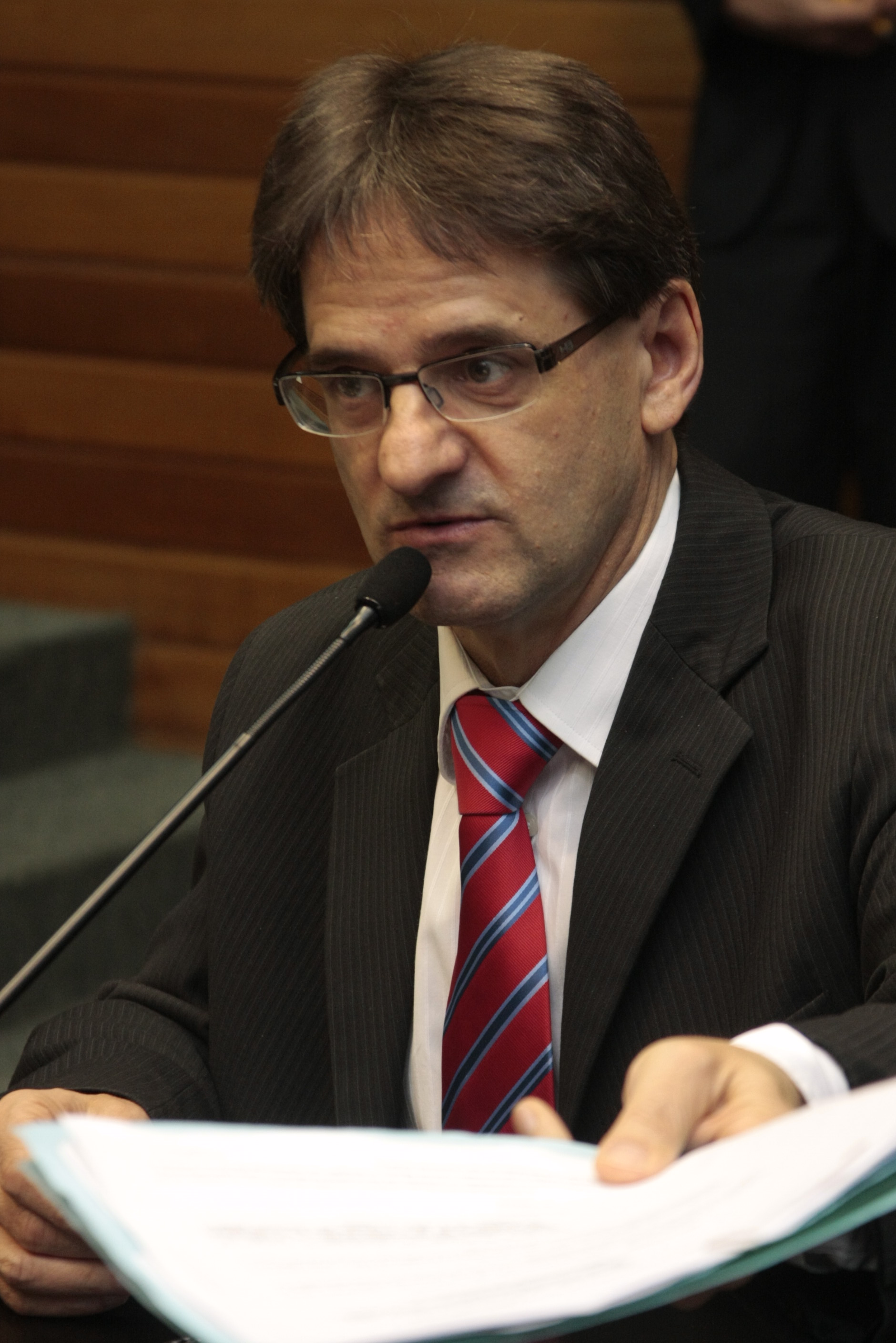 Neodi Saretta (PT). Reunião da Comissão de Finanças e Tributação. Foto: Fábio Queiroz / Agência AL