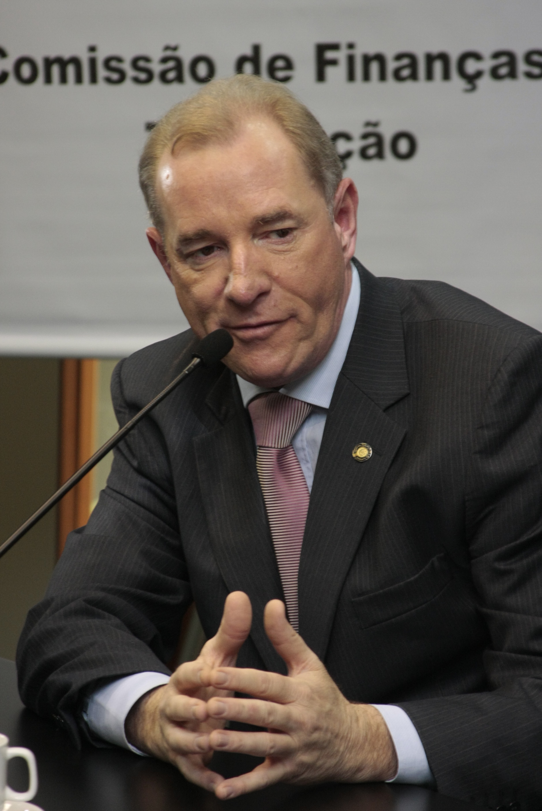 Aldo Schneider (PMDB). Reunião da Comissão de Finanças e Tributação. Foto: Fábio Queiroz / Agência AL