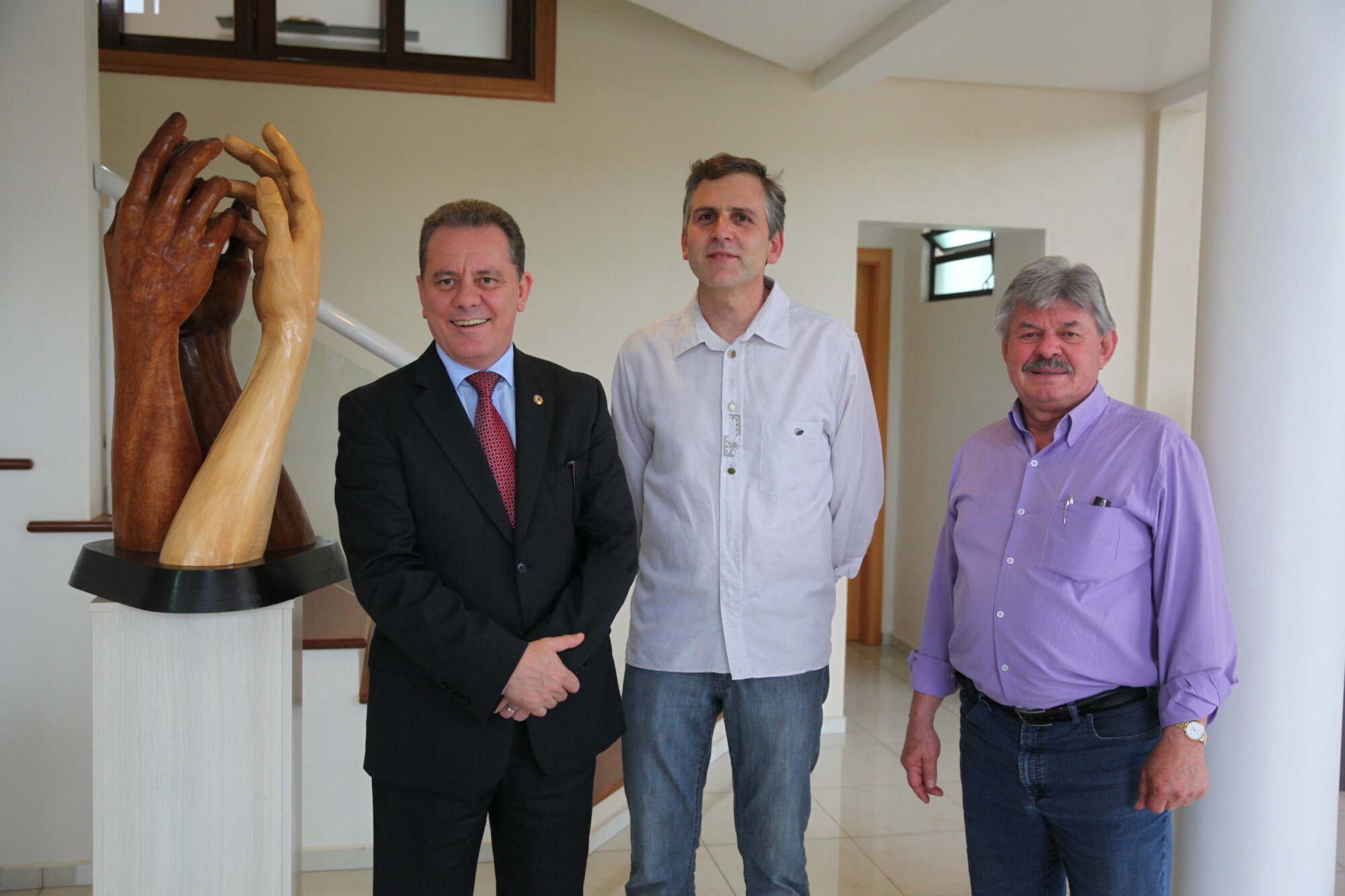 Ponticelli visita ateliê do artista trezetiliense Werner Thaler