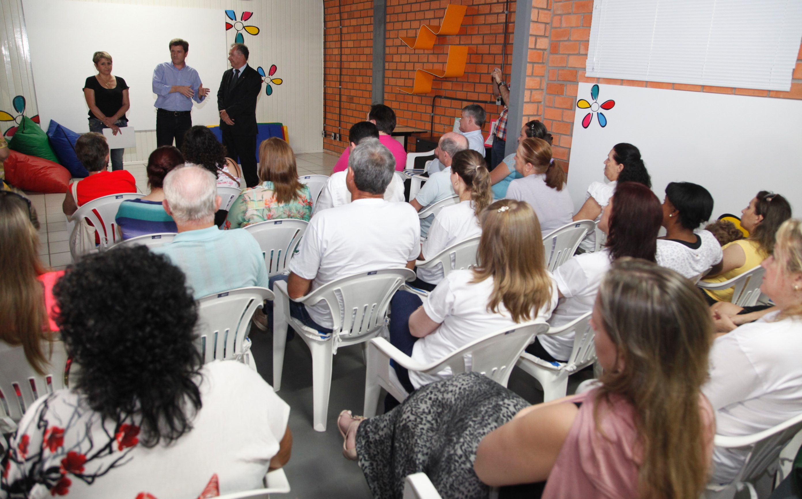 Entrega de Equipamento PEDIASUIT na APAE de Tubarão