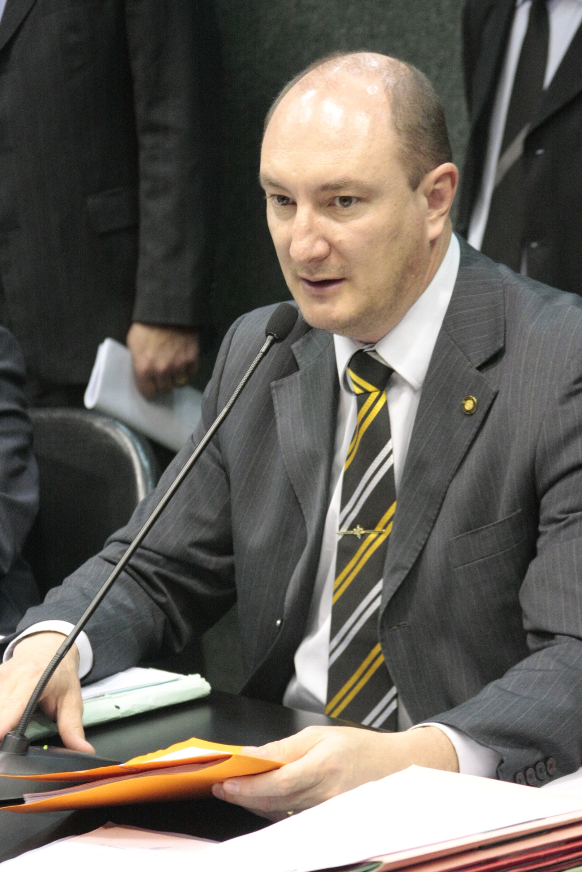 Deputado Mauro de Nadal (PMDB). Reunião da Comissão de Constituição e Justiça. Foto: Fábio Queiroz / Agência AL