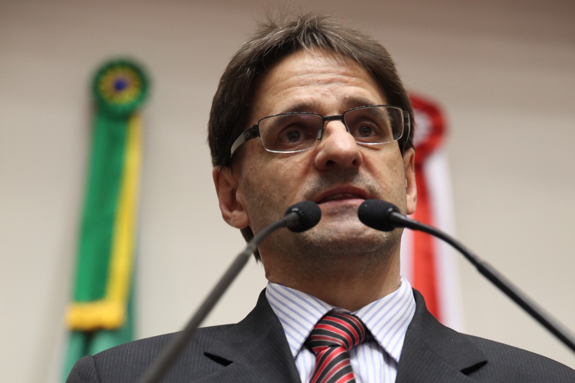 Saretta defende a gestão democrática nas escolas