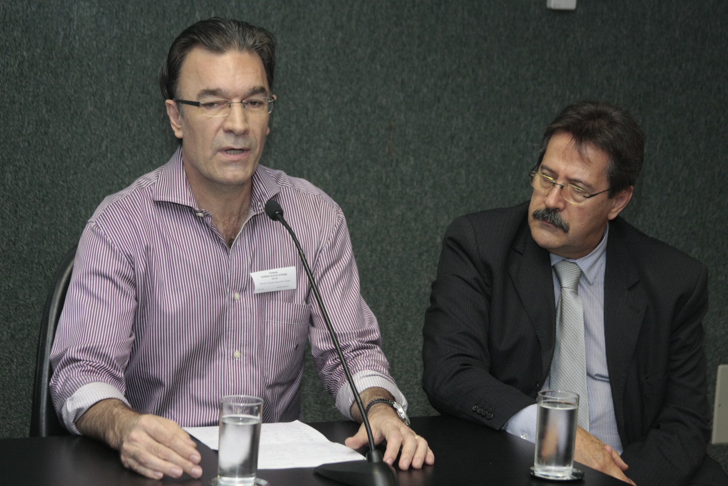 Reunião para debater o PL 243.7/2013 - Comercialização de produtos ópticos. Foto: Fábio Queiroz/Agência AL