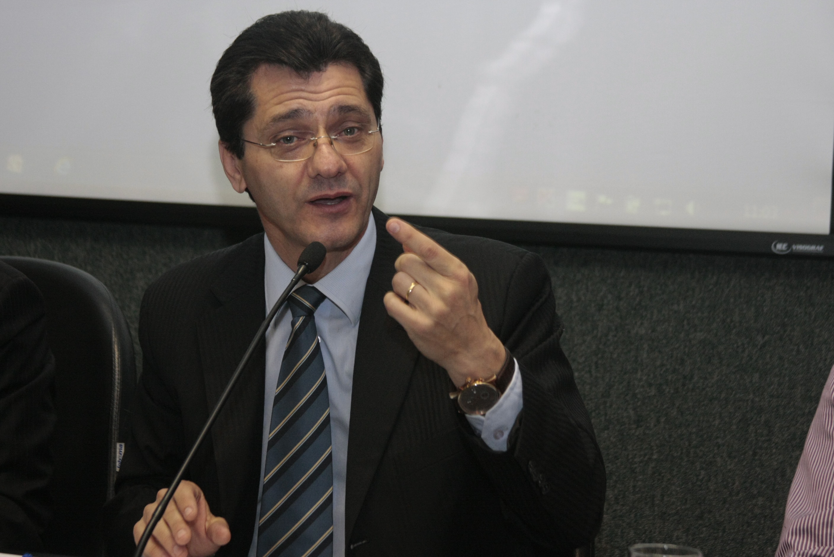 Reunião para debater o PL 243.7/2013 - Comercialização de produtos ópticos. Foto: Fábio Queiroz/Agência AL