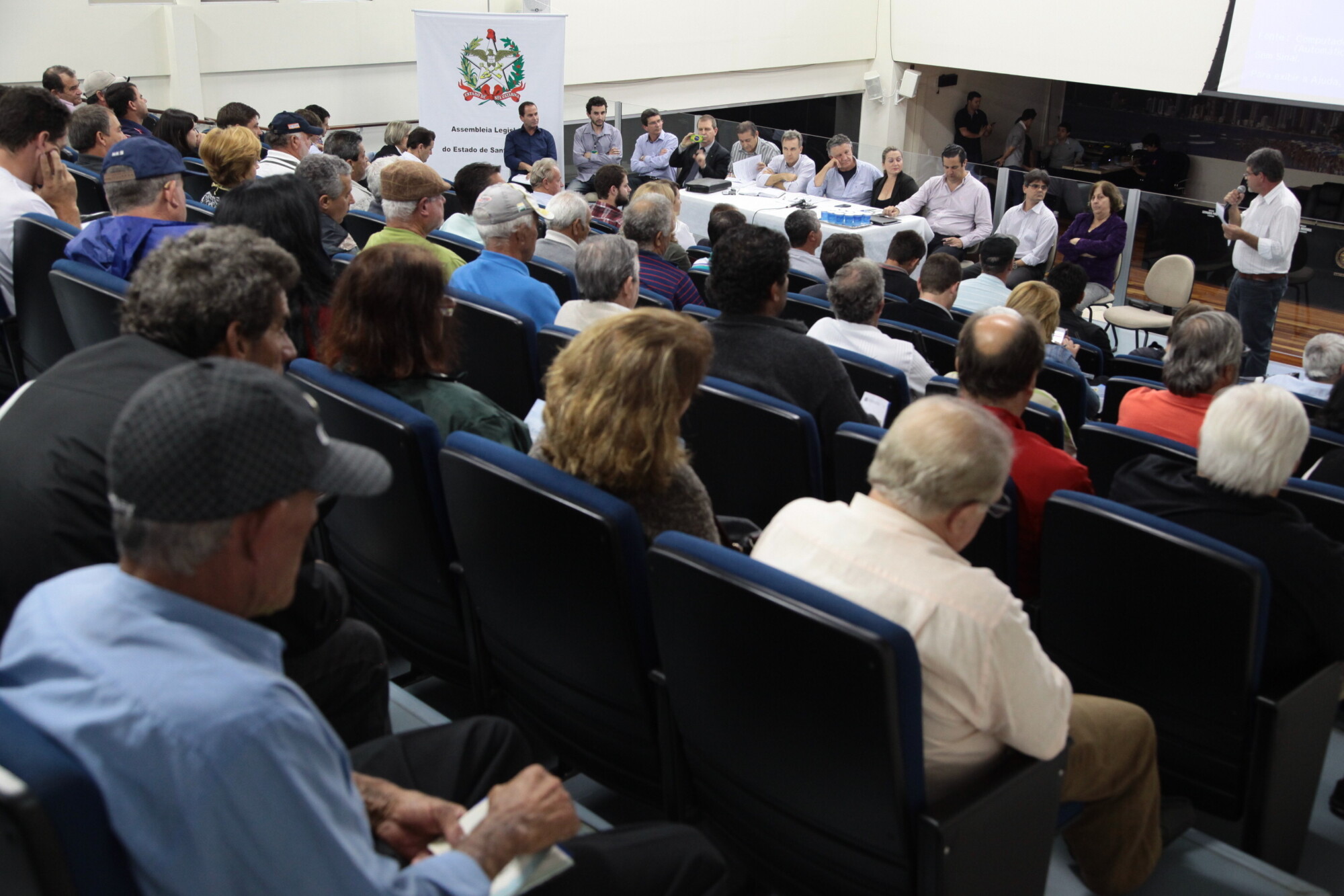 Em seminário sobre o Plano Safra pescadores reivindicam liberação de licenças de pesca