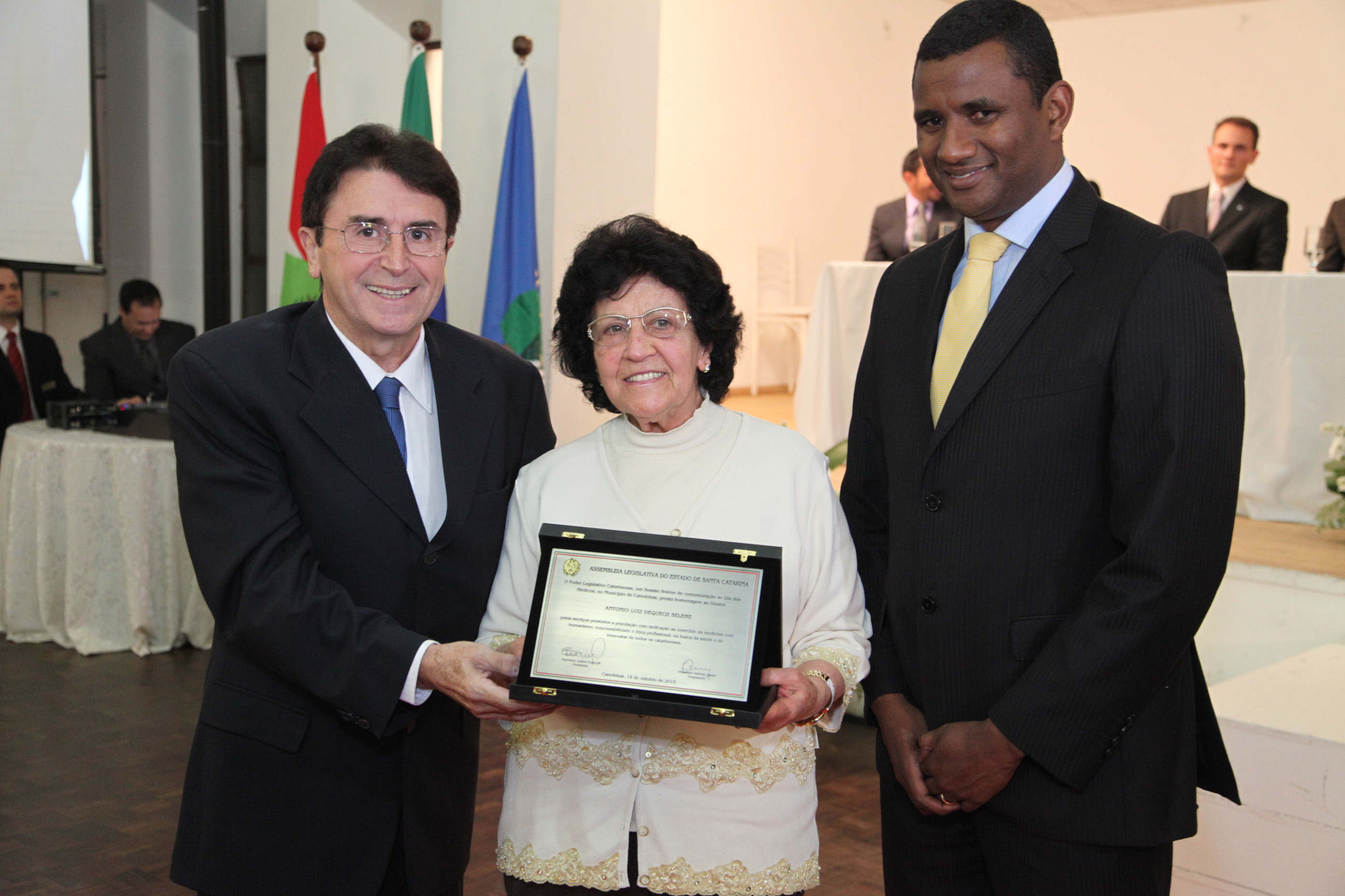 Sessão Solena em Homenagem ao Dia do Médico em Canoinhas