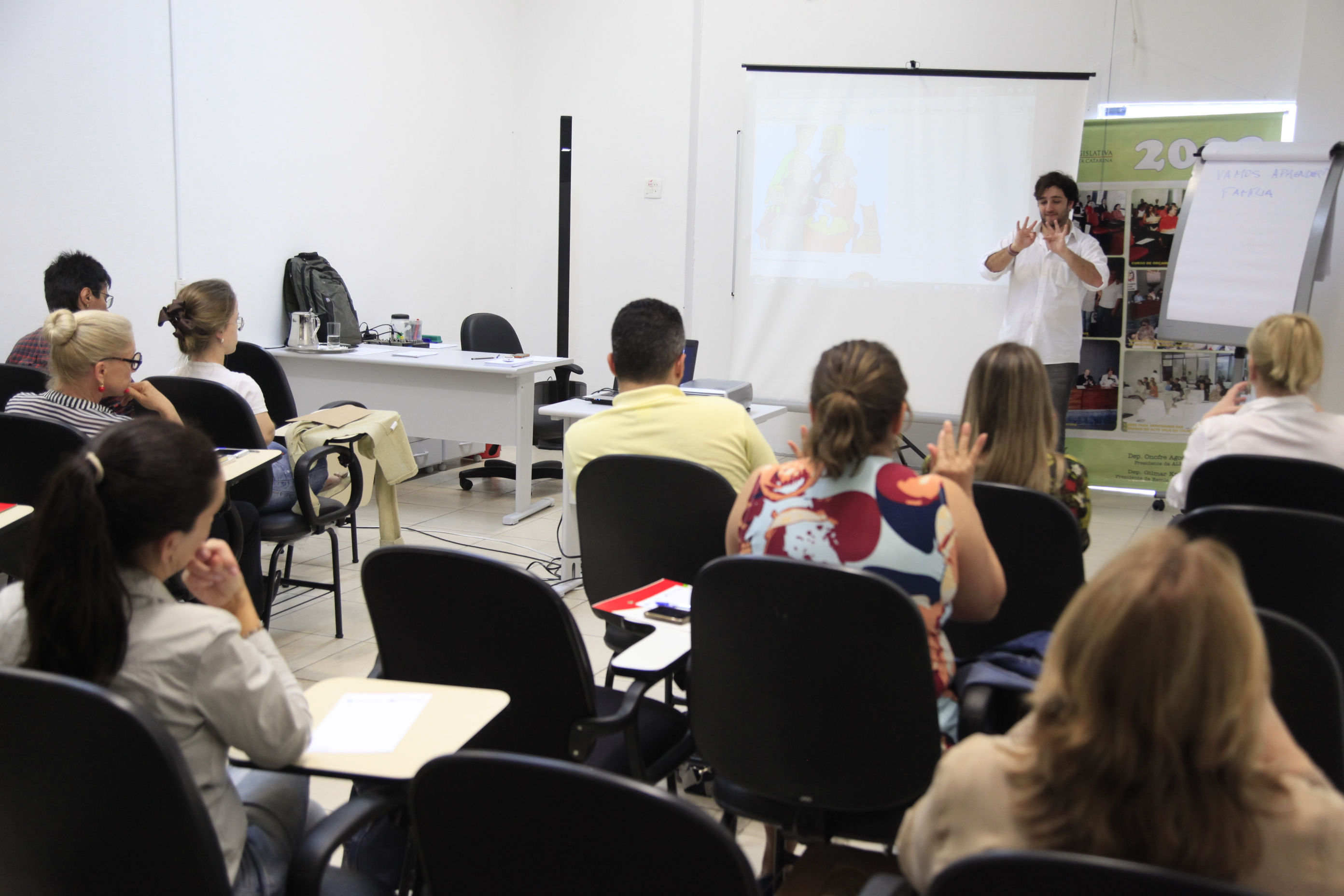 Escola do Legislativo - Curso de Libras - Foto : Carlos Kilian / Agência AL