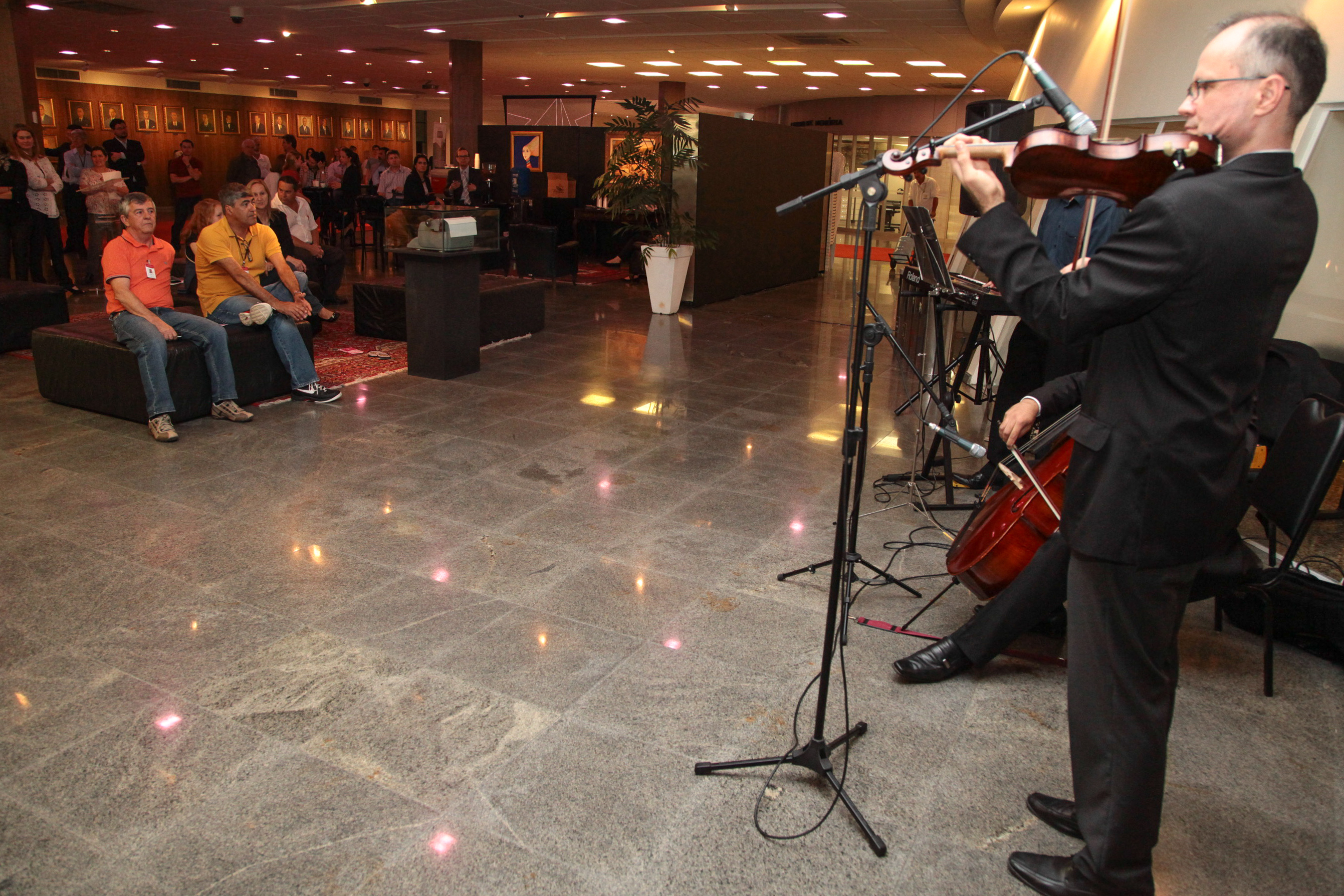 Apresentação Camerata - Hall da Alesc. Foto: Miriam Zomer/Agência AL