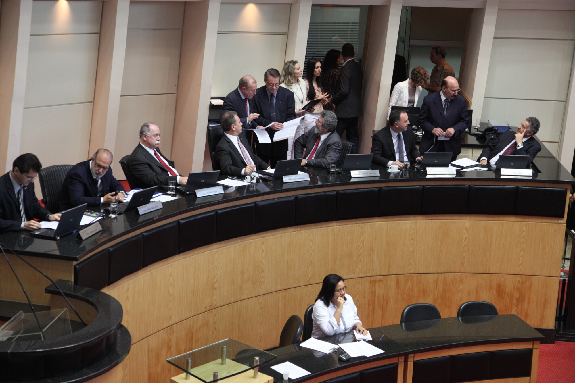 Por unanimidade, deputados acabam com o voto secreto na Assembleia