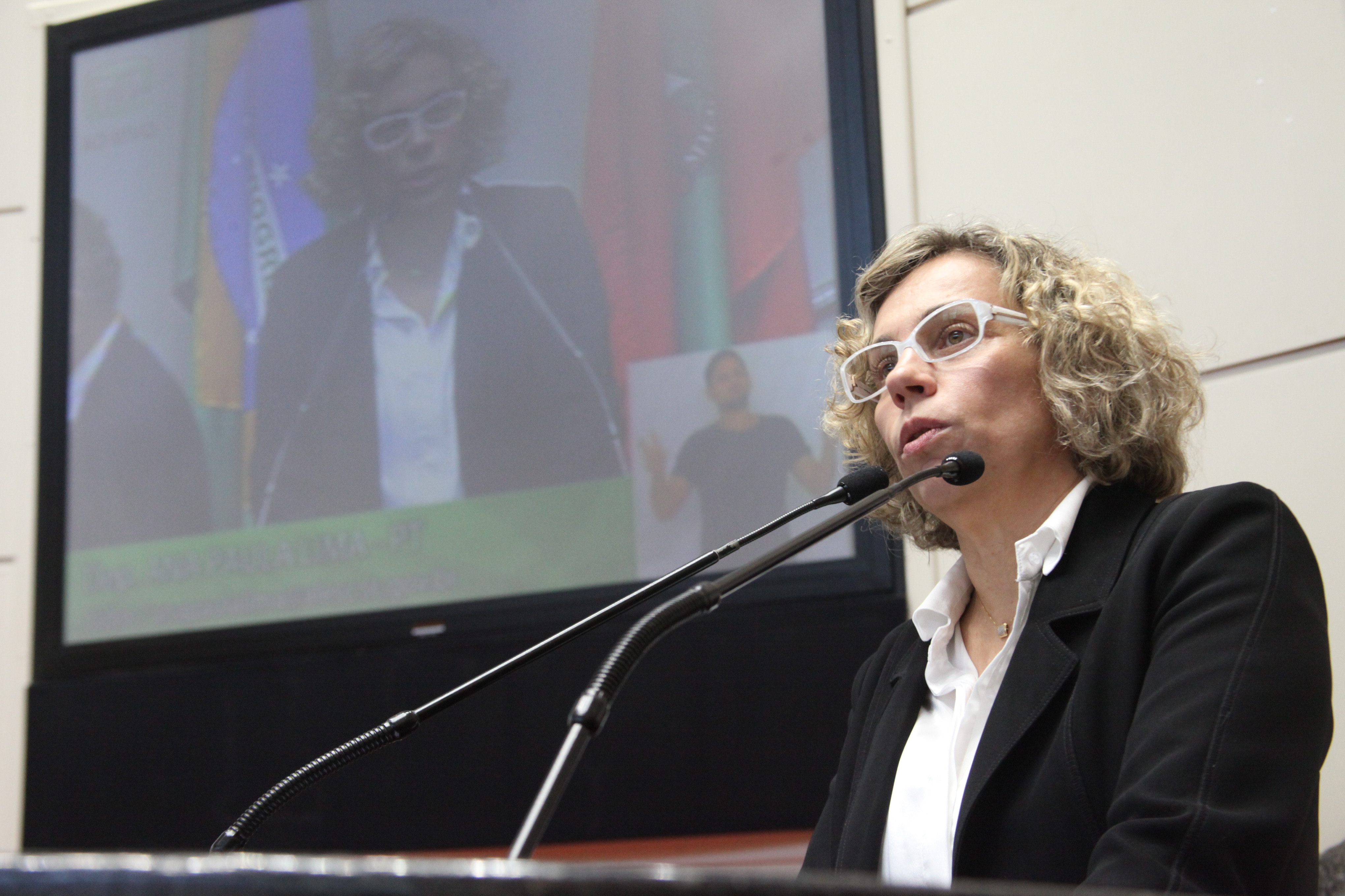 Deputada Ana Paula Lima (PT). Sessão Ordinária. Foto: Leonardo Gonçalves / Agência AL
