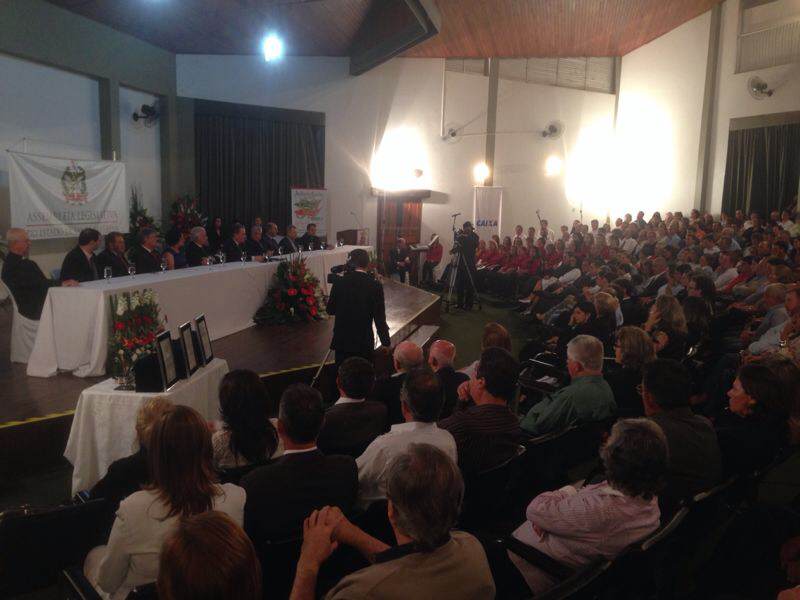 Sessão solene em homenagem aos 50 anos de Antônio Carlos Foto: Solon Soares