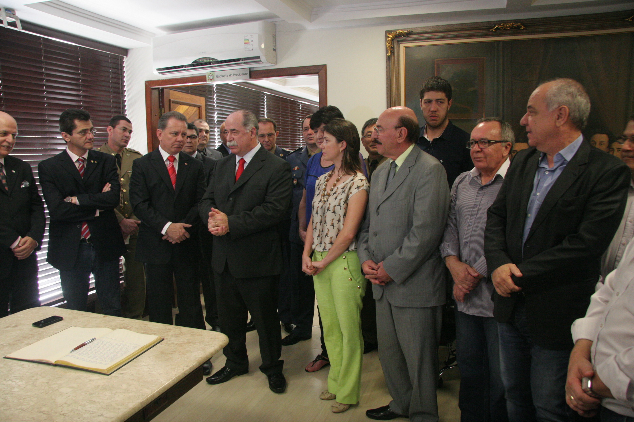 Posse Dep. Romildo Titon na Presidência Alesc - Foto: Eduardo Guedes de Oliveira/Agência AL