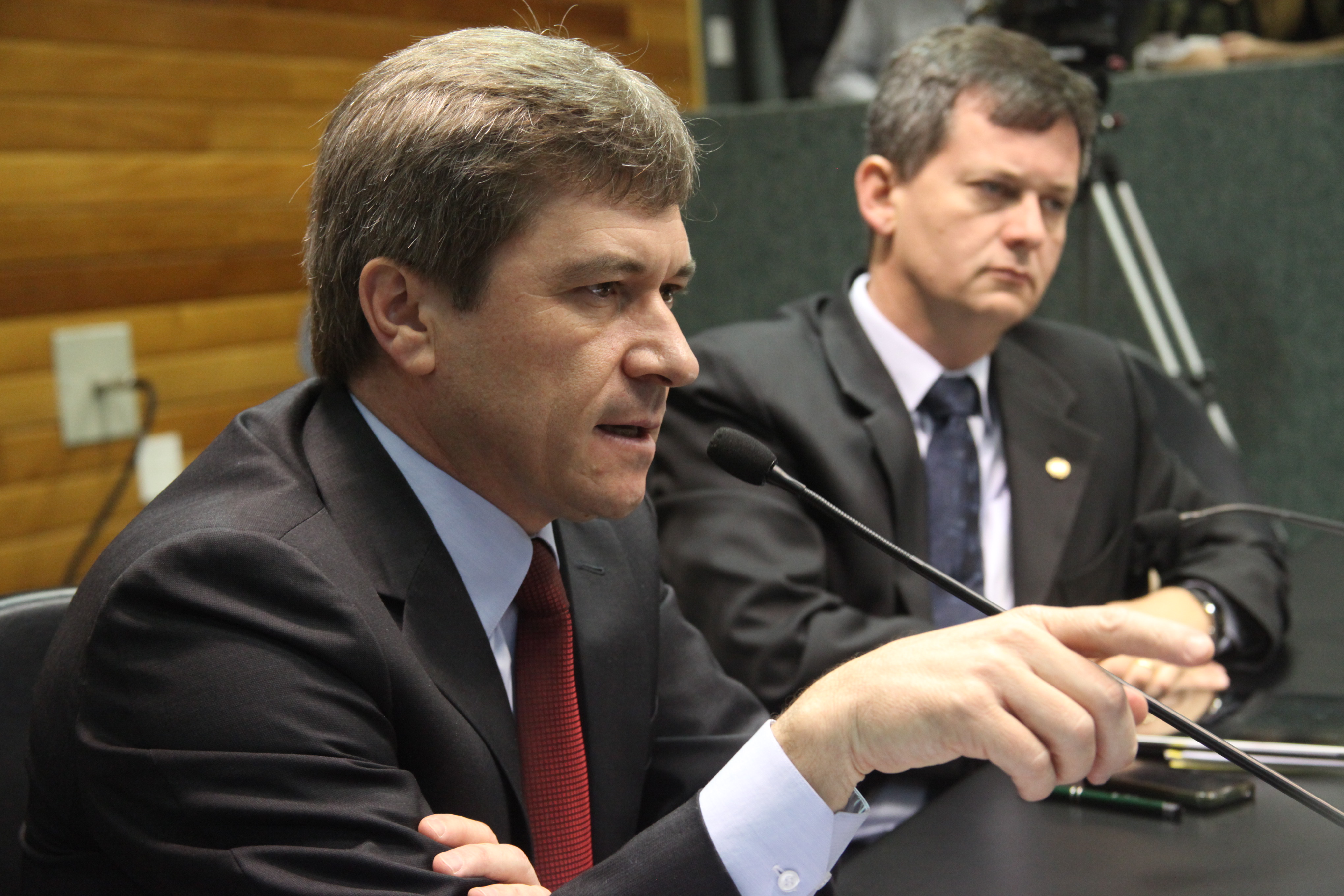 Deputado José Nei Ascari (PSD). Comissão de Constituição e Justiça. Foto: Leonardo Gonçalves / Agência AL