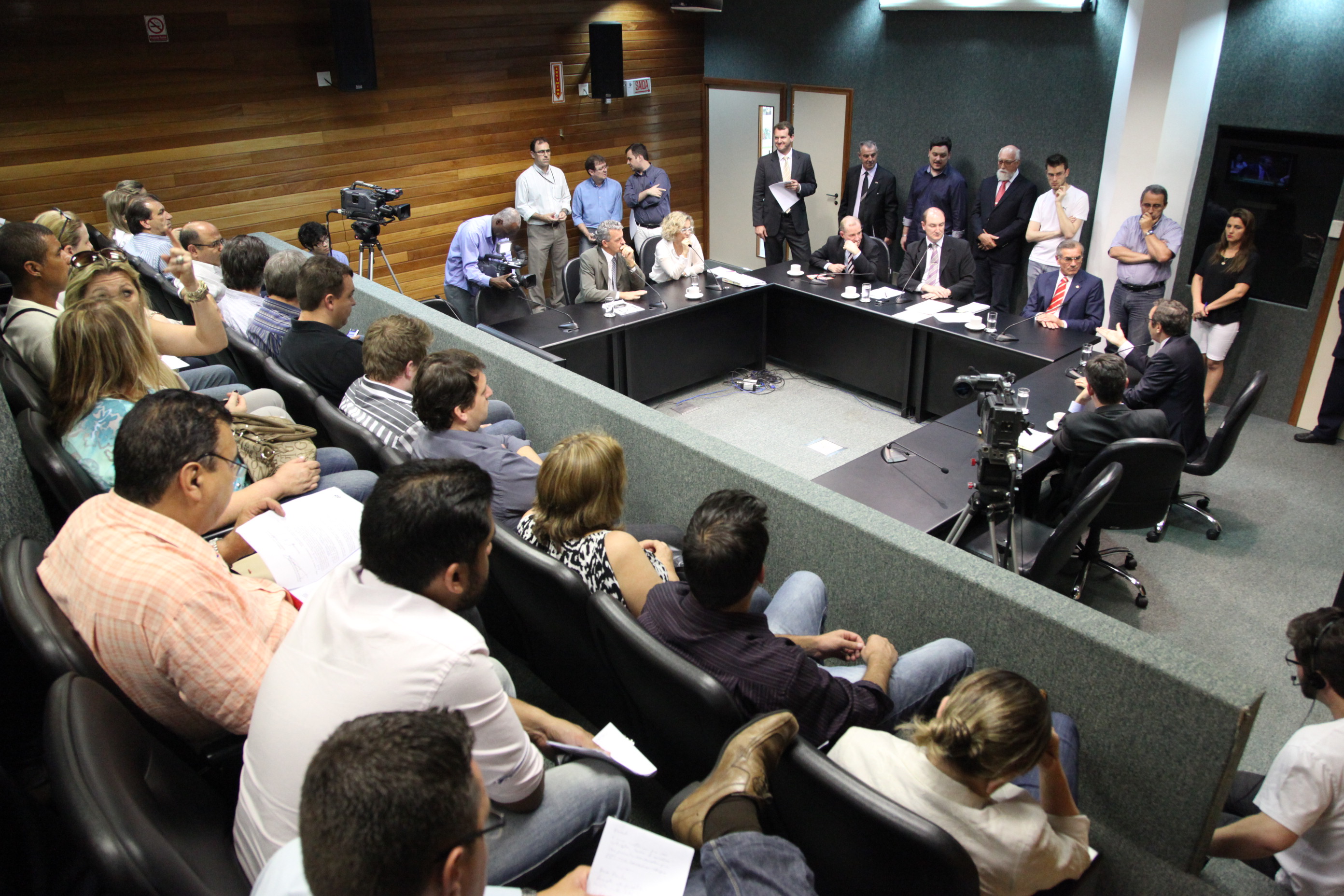 Reunião Extraordinária da Comissão de Constituição e Justiça