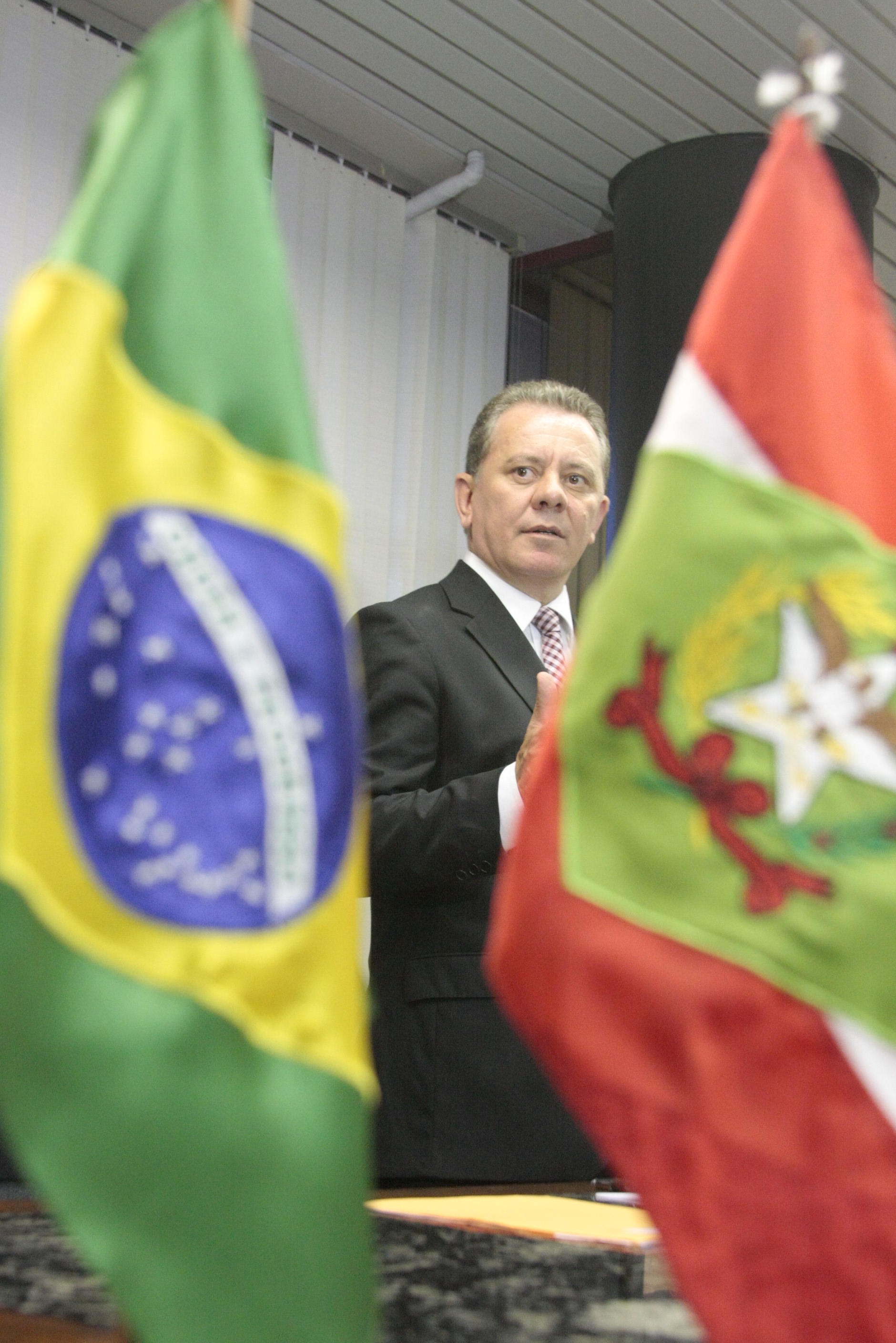 Ato de sanção de pacote de leis legislativas, entre elas a identificação biométrica neonatal. Foto: Fábio Queiroz