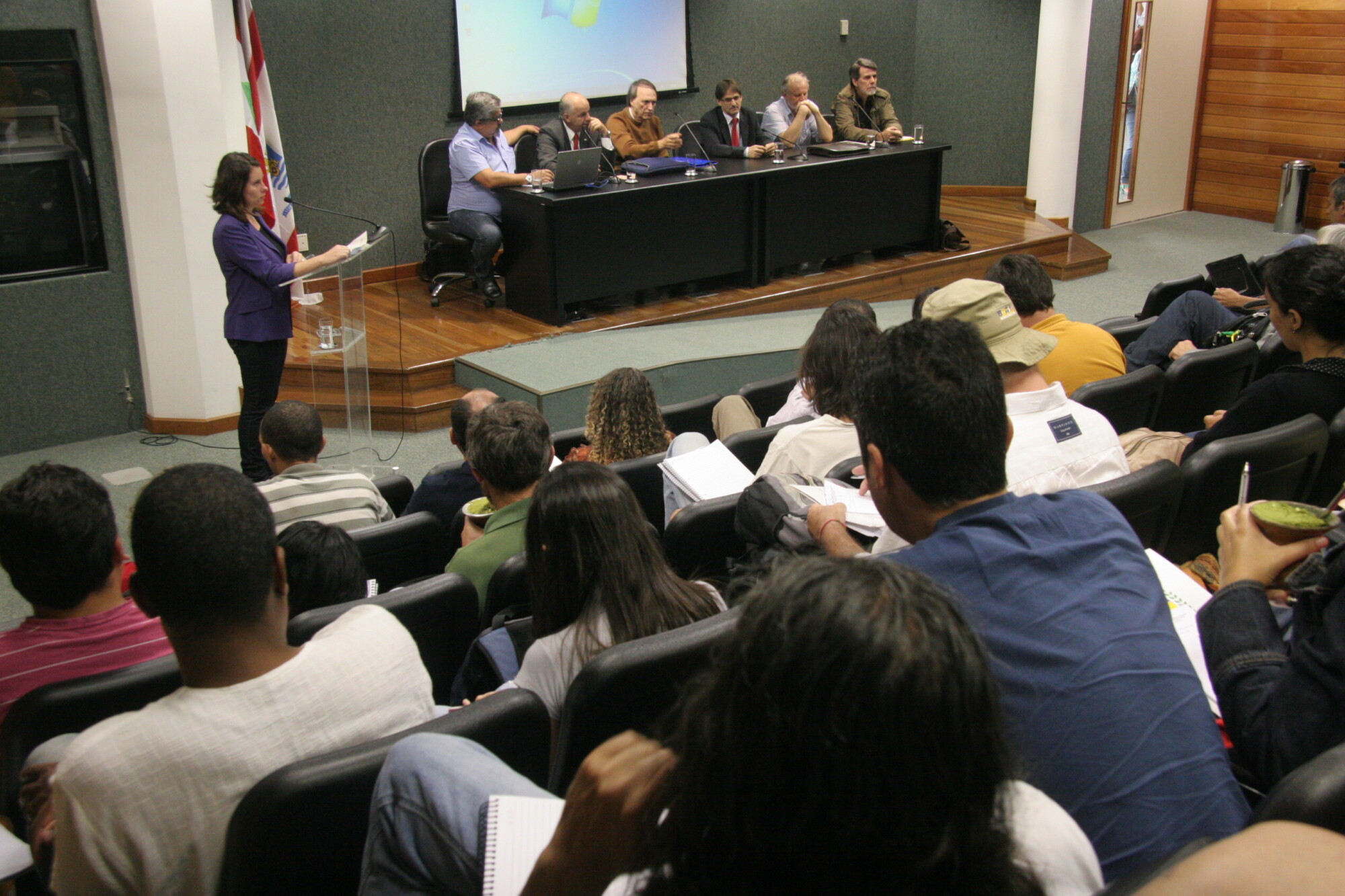 Seminário internacional aborda os desafios da alimentação contemporânea