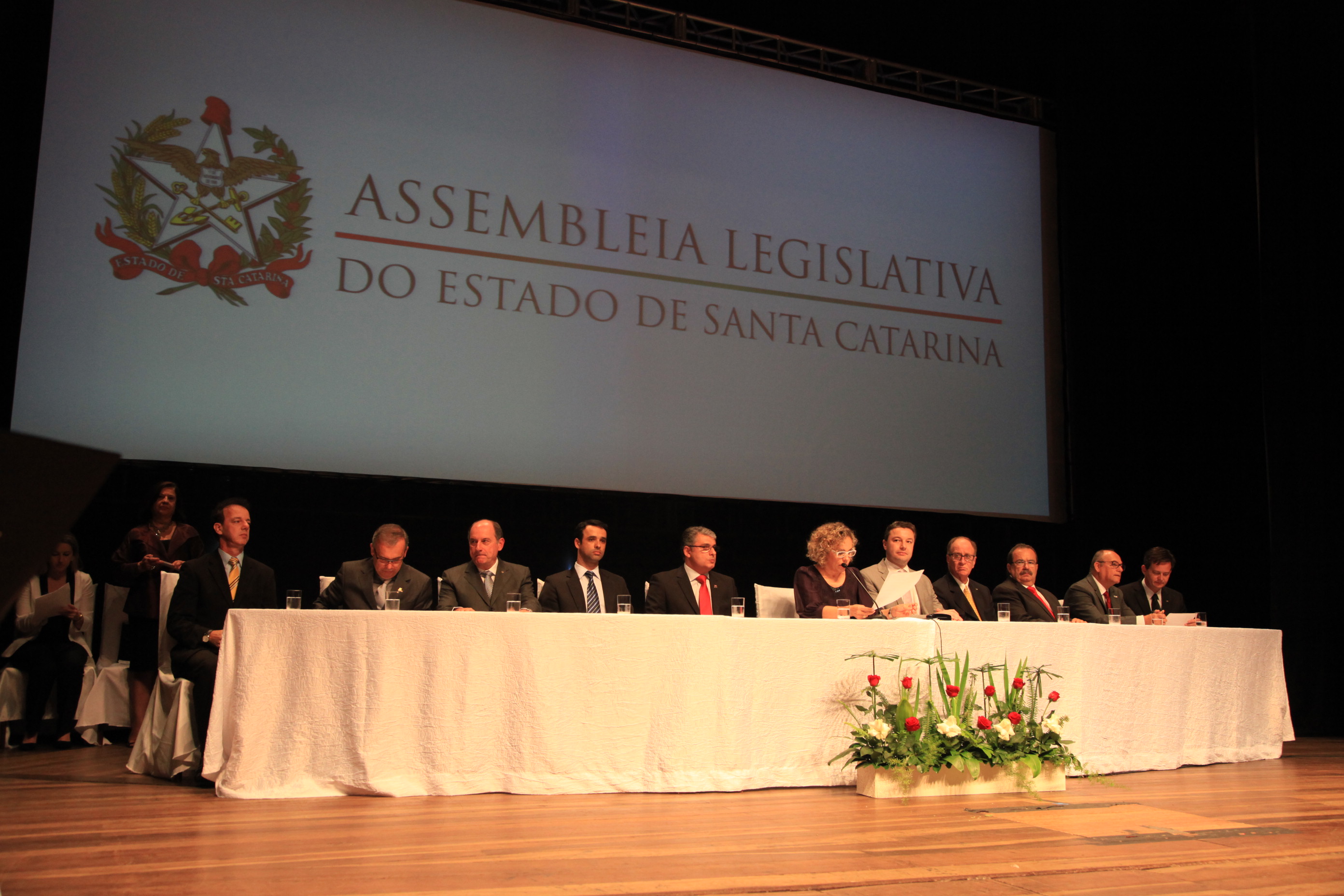 Sessão Solene em homenagem ao Sindicato do Comércio Varejista de Blumenau - SINDILOJAS pela passagem do seu cinquentenário de Fundação. Foto: Miriam Zomer/Agência AL