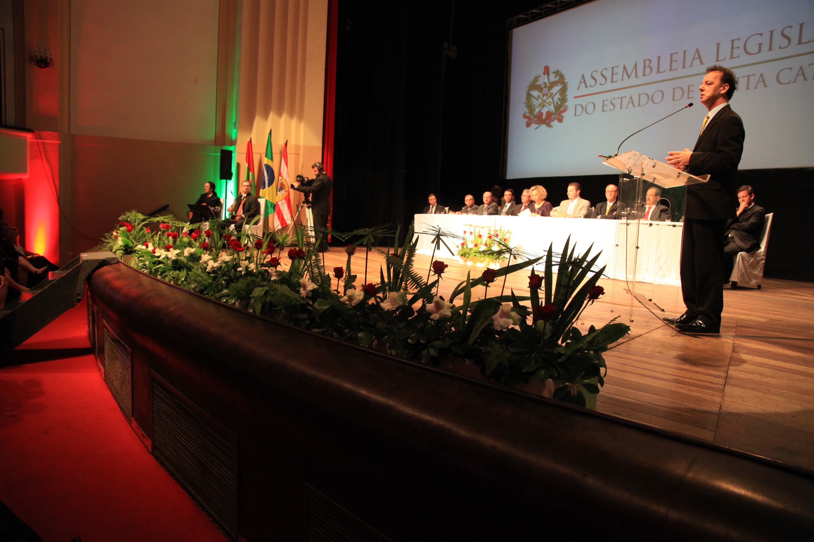 Sessão Solene em homenagem ao Sindicato do Comércio Varejista de Blumenau - SINDILOJAS pela passagem do seu cinquentenário de Fundação. Foto: Miriam Zomer/Agência AL