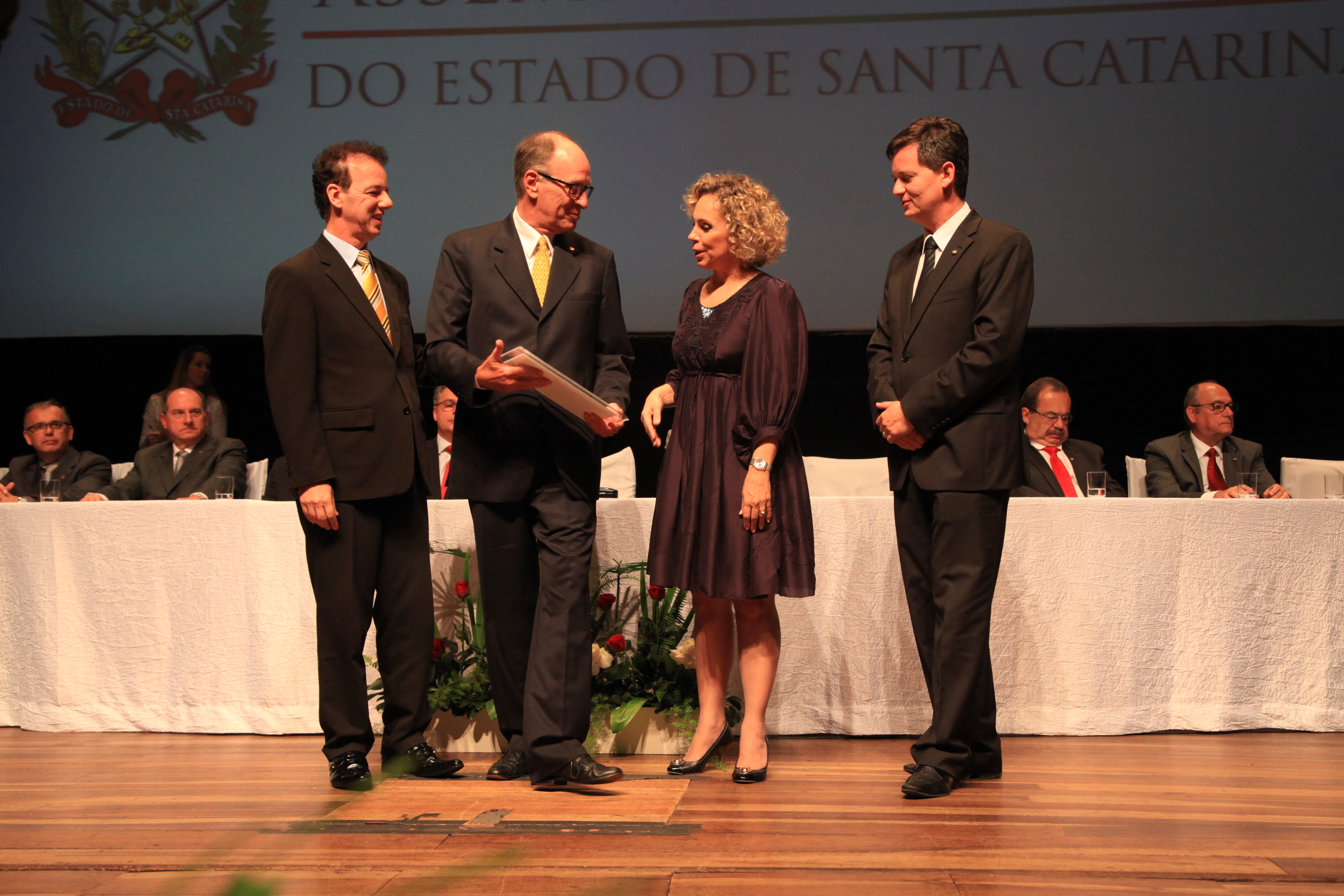 Sessão Solene em homenagem ao Sindicato do Comércio Varejista de Blumenau - SINDILOJAS pela passagem do seu cinquentenário de Fundação. Foto: Miriam Zomer/Agência AL