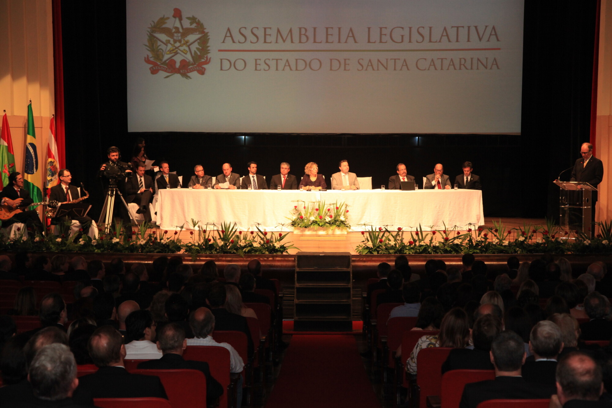 Sindicato do Comércio Varejista de Blumenau é homenageado pela Assembleia Legislativa