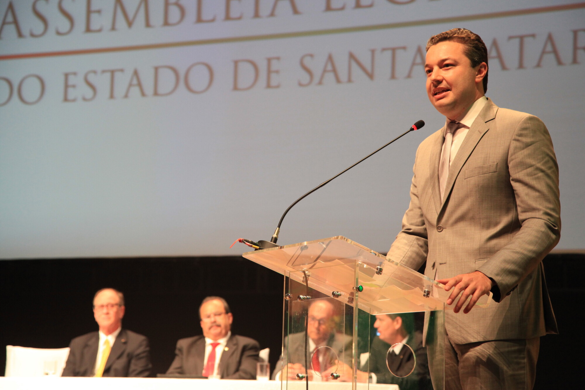 Sessão Solene em homenagem aos 50 anos de fundação do Sindilojas, Sindicato do Comércio Varejista de Blumenau e Região. Foto: Miriam Zomer/Agência AL