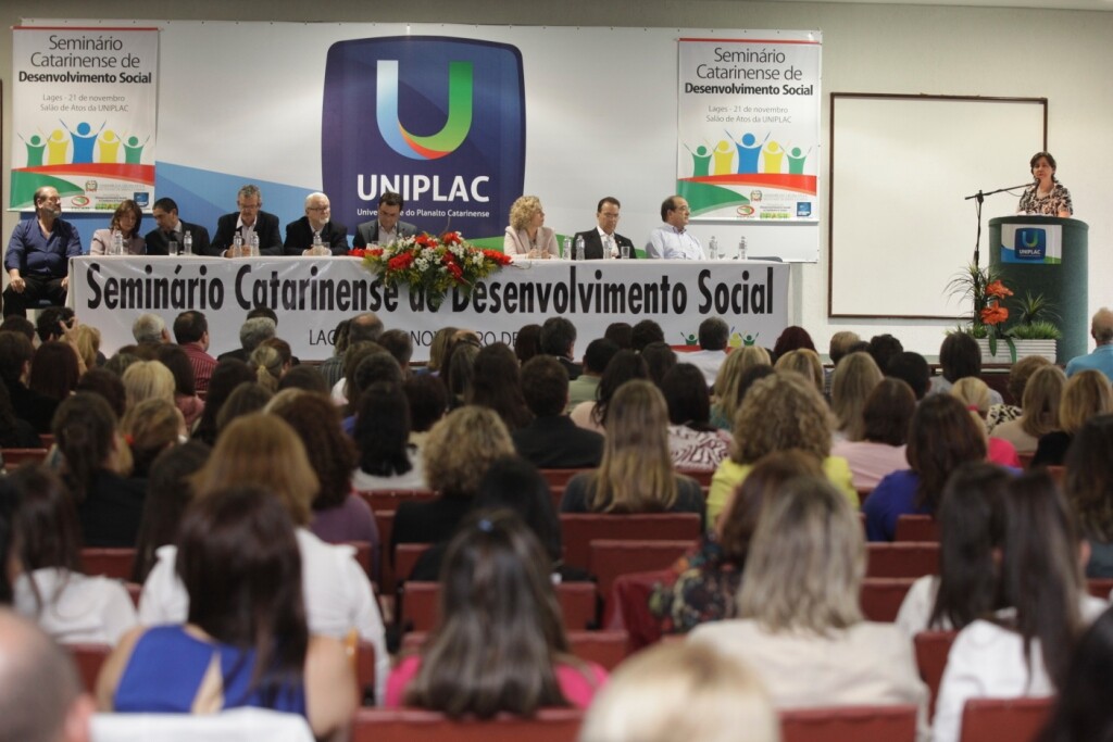 Seminário prepara prefeituras para busca de recursos federais