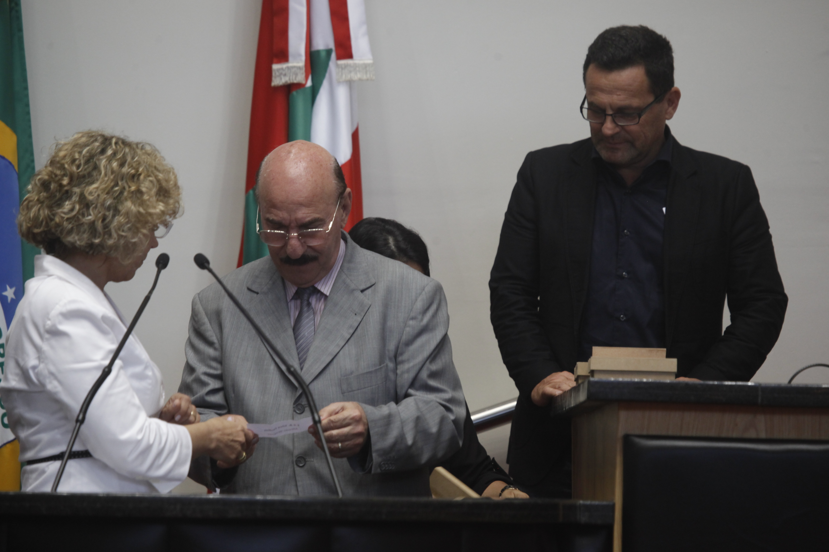 Sorteio das escolas participantes do Parlamento Jovem. Foto: Carlos Kilian/ Agência AL