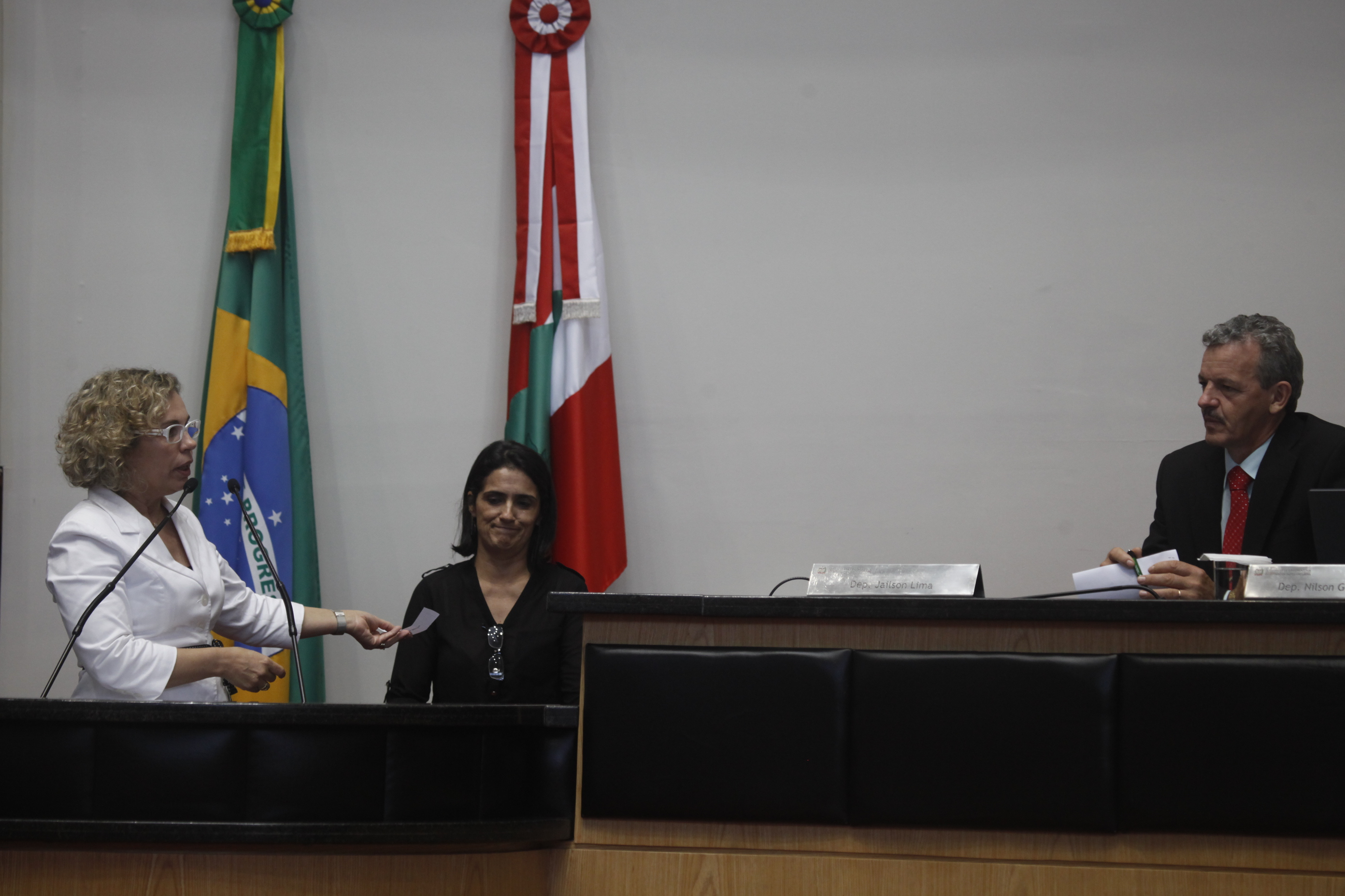 Sorteio das escolas participantes do Parlamento Jovem. Foto: Carlos Kilian/ Agência AL
