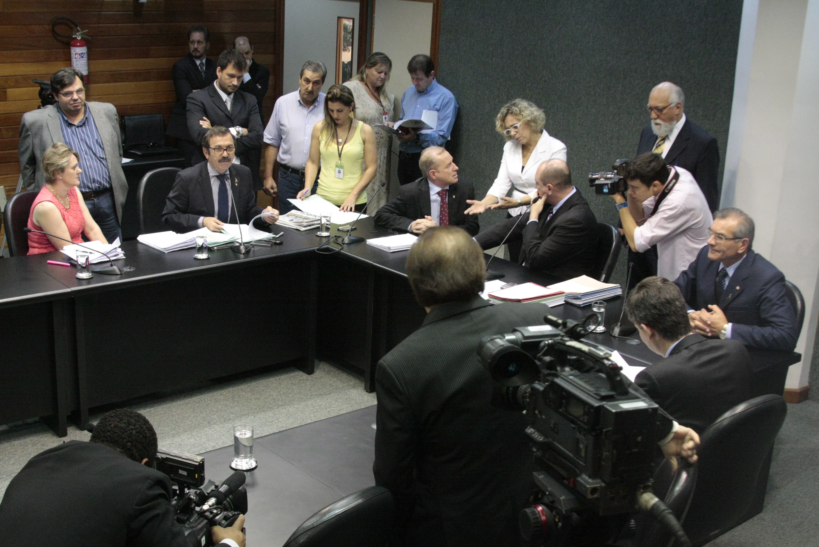 Reunião da Comissão de Constituição e Justiça. Foto: Fábio Queiroz / Agência AL