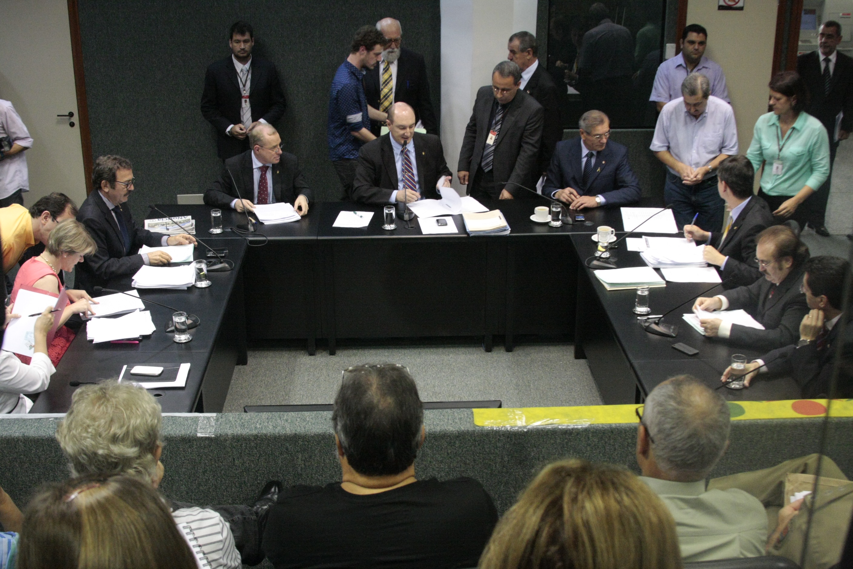 Reunião da Comissão de Constituição e Justiça. Foto: Fábio Queiroz / Agência AL