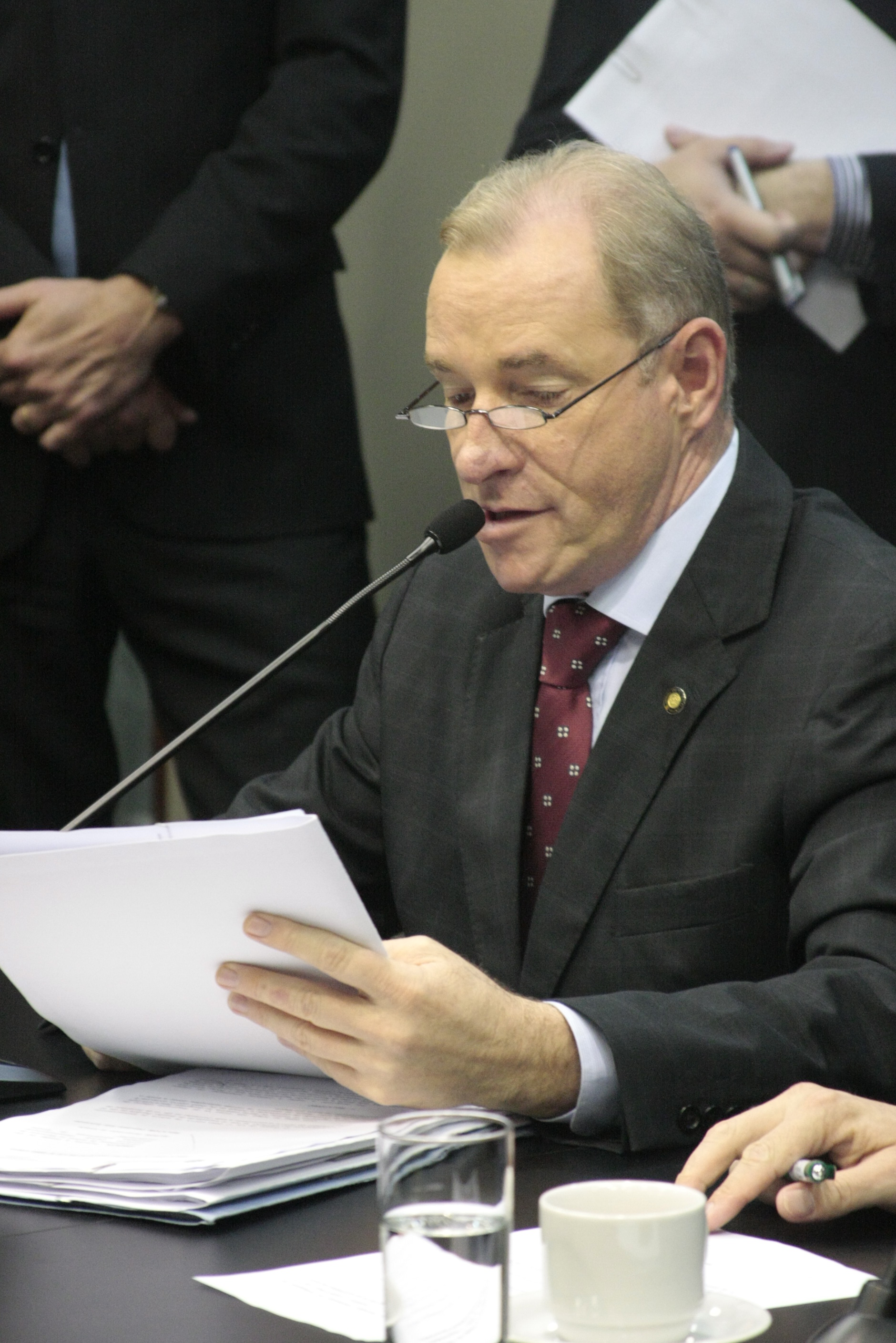 Deputado Aldo Schneider (PMDB). Reunião da Comissão de Constituição e Justiça. Foto: Fábio Queiroz / Agência AL