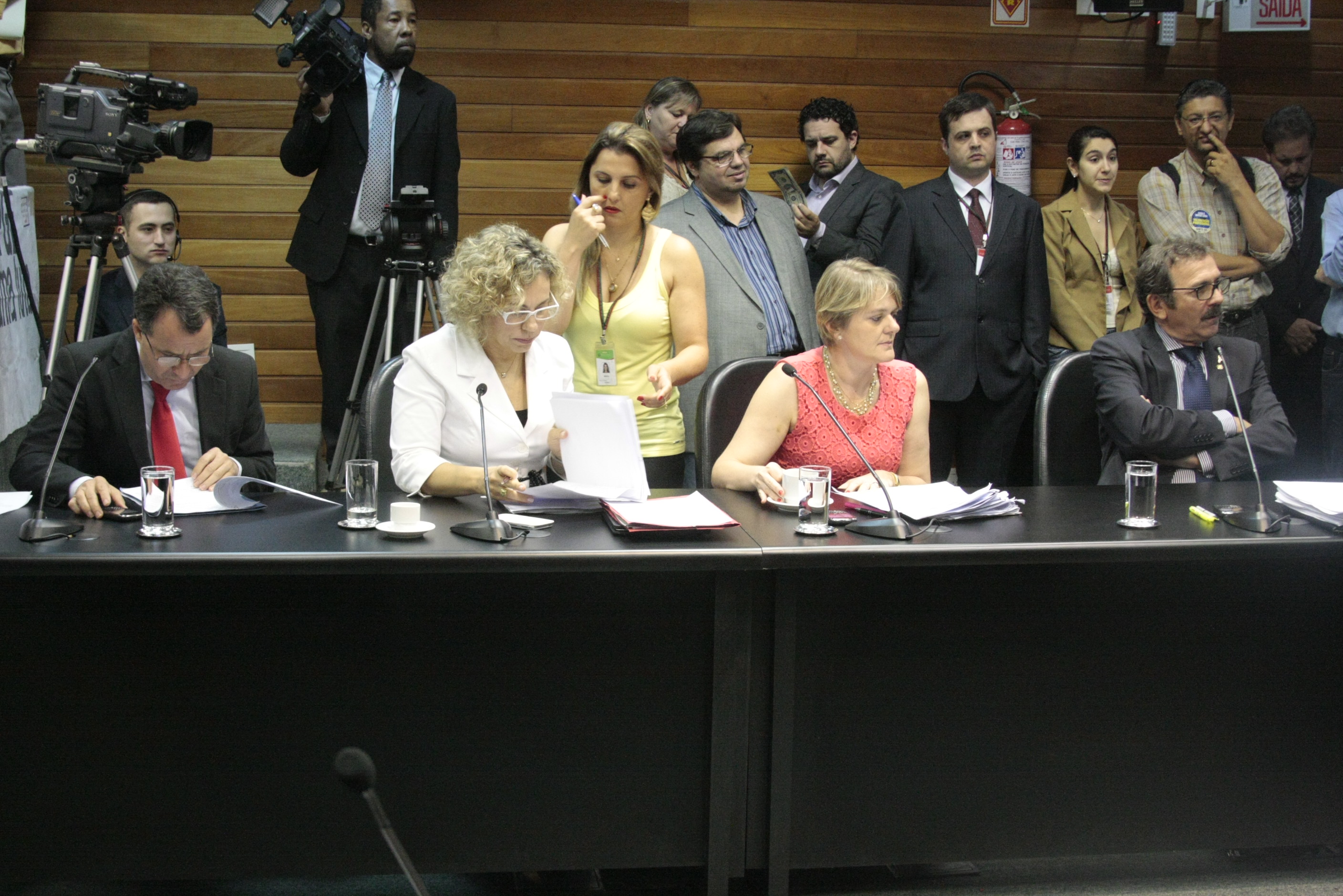 Reunião da Comissão de Constituição e Justiça. Foto: Fábio Queiroz / Agência AL