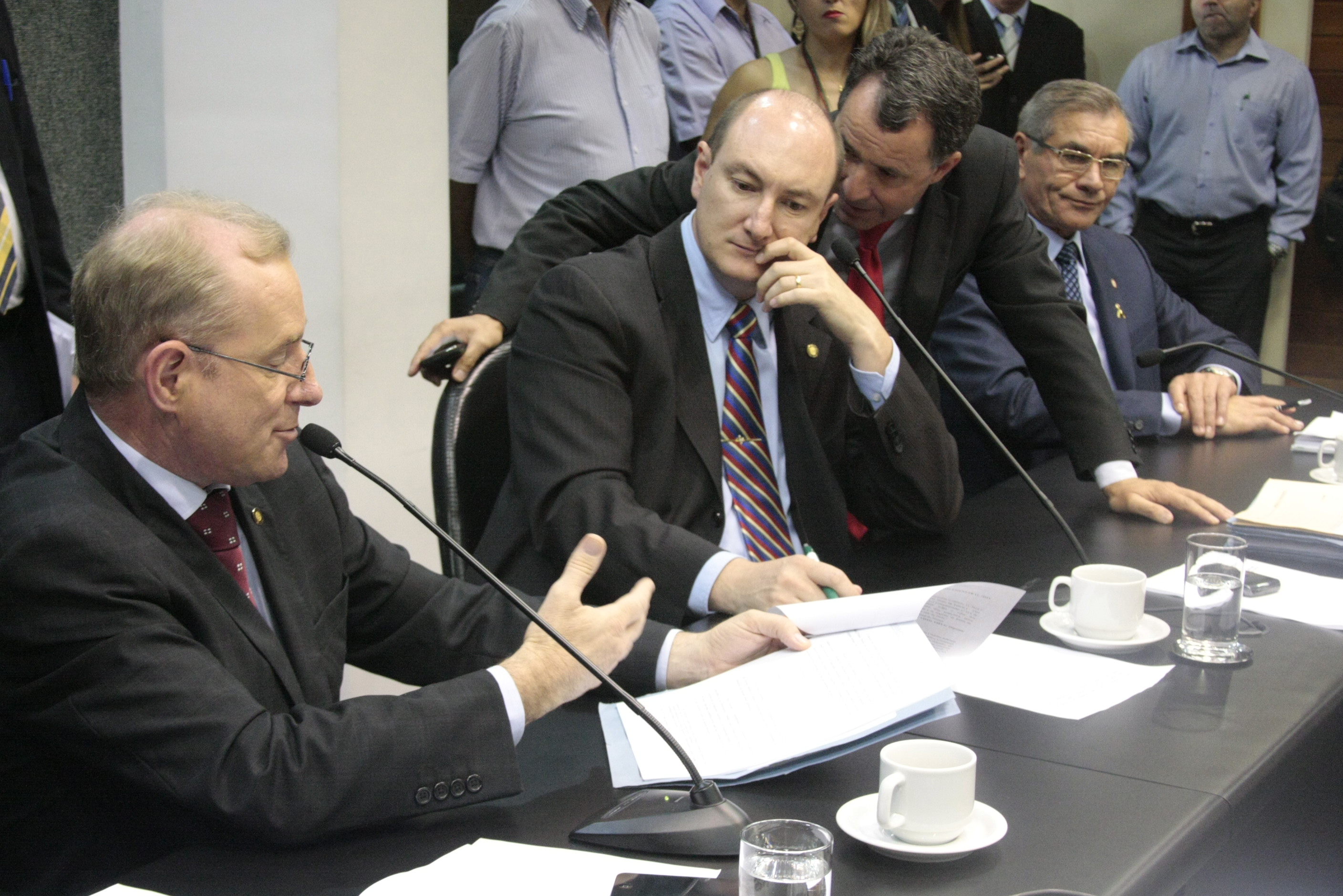 Reunião da Comissão de Constituição e Justiça. Foto: Fábio Queiroz / Agência AL