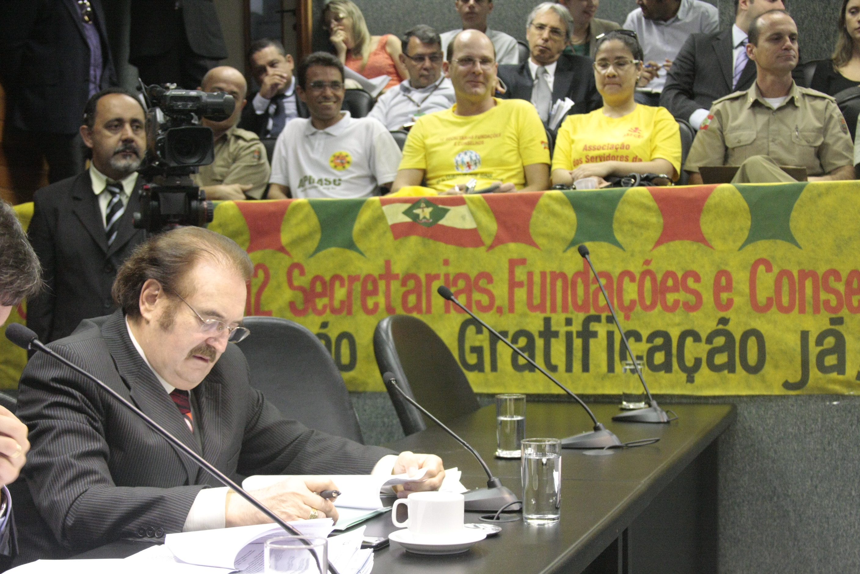 Reunião da Comissão de Constituição e Justiça. Foto: Fábio Queiroz / Agência AL