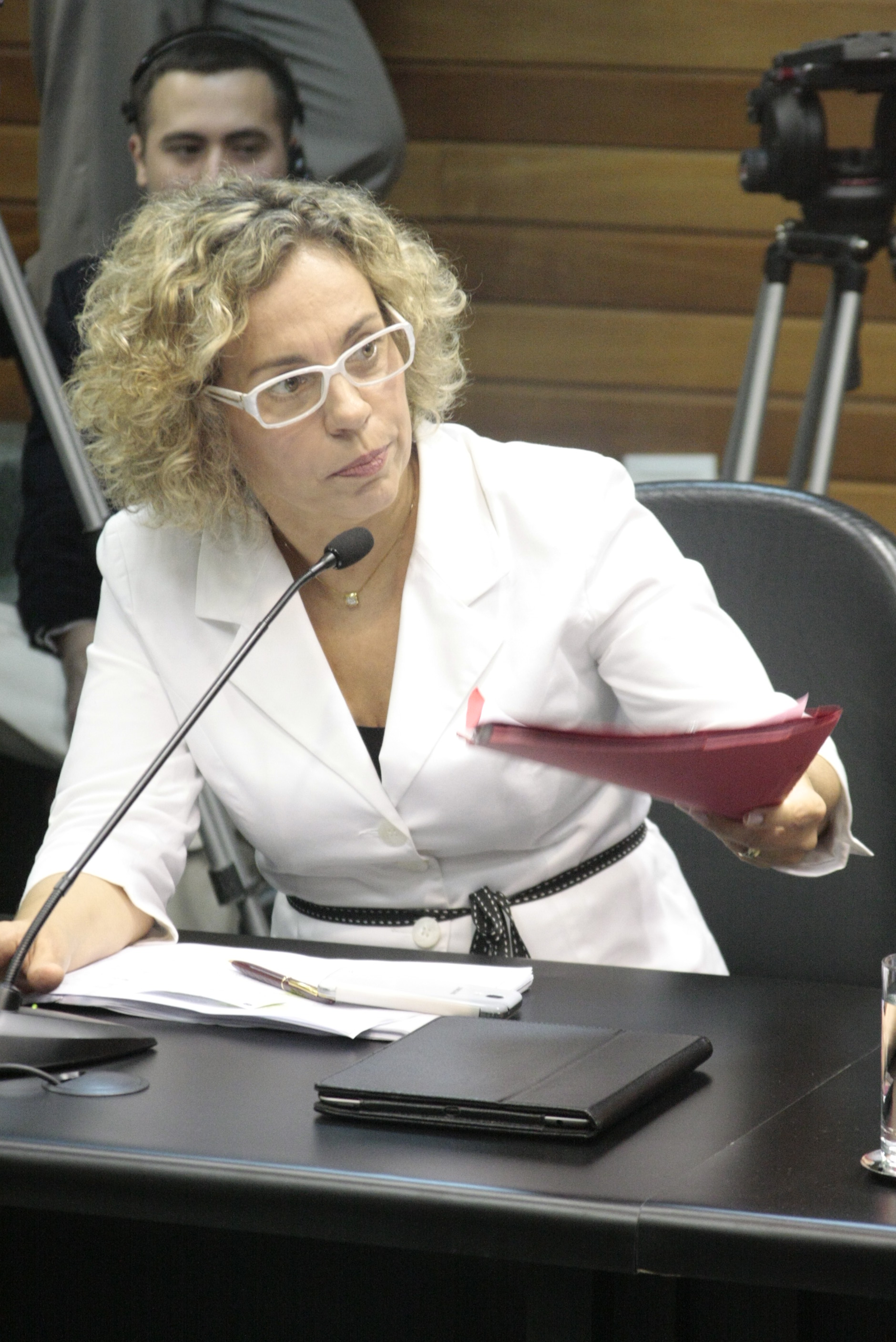 Deputada Ana Paula Lima (PT). Reunião da Comissão de Constituição e Justiça. Foto: Fábio Queiroz / Agência AL