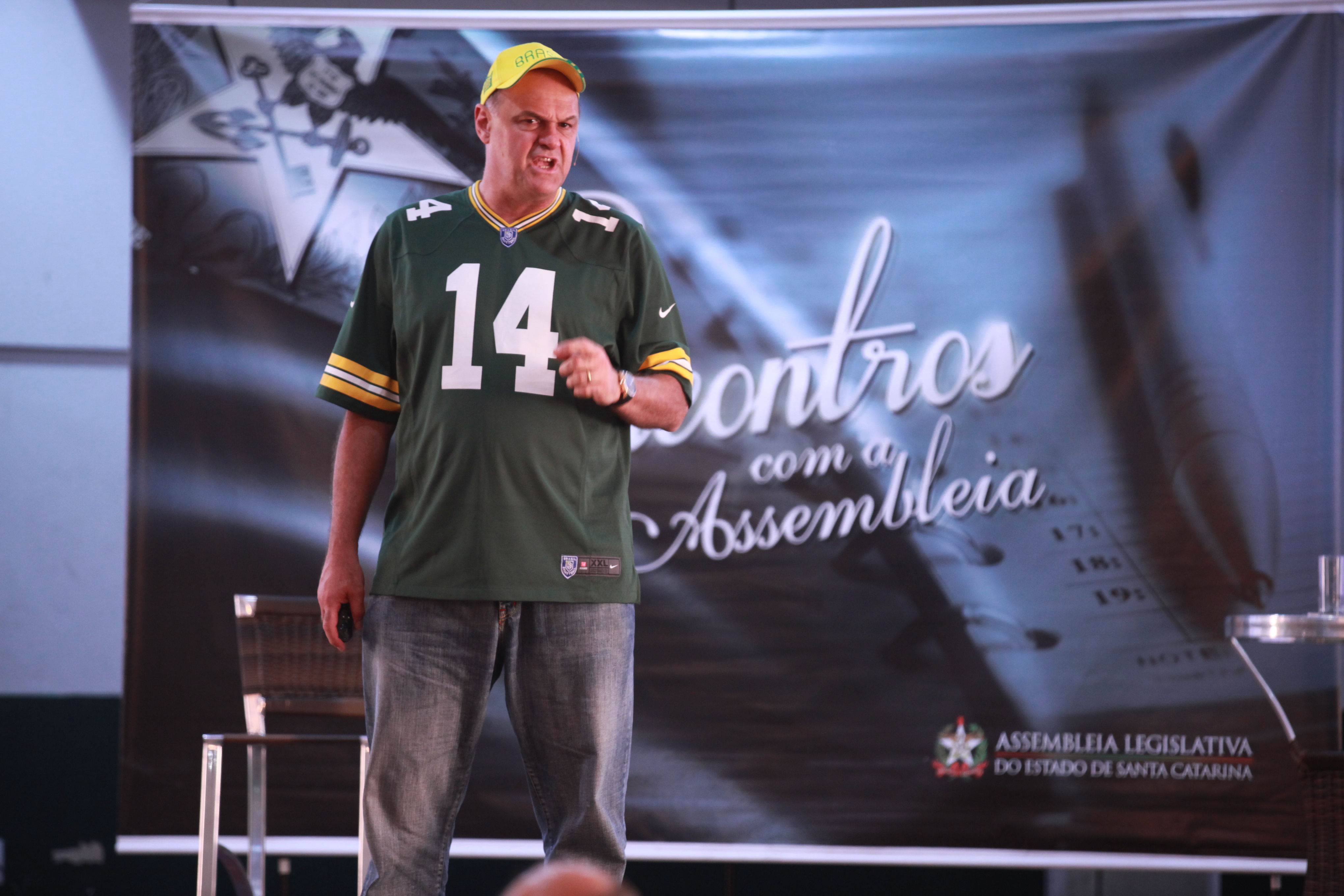 Palestra com Oscar Schmidt em Araranguá. Fotos: Miriam Zomer/Agência AL