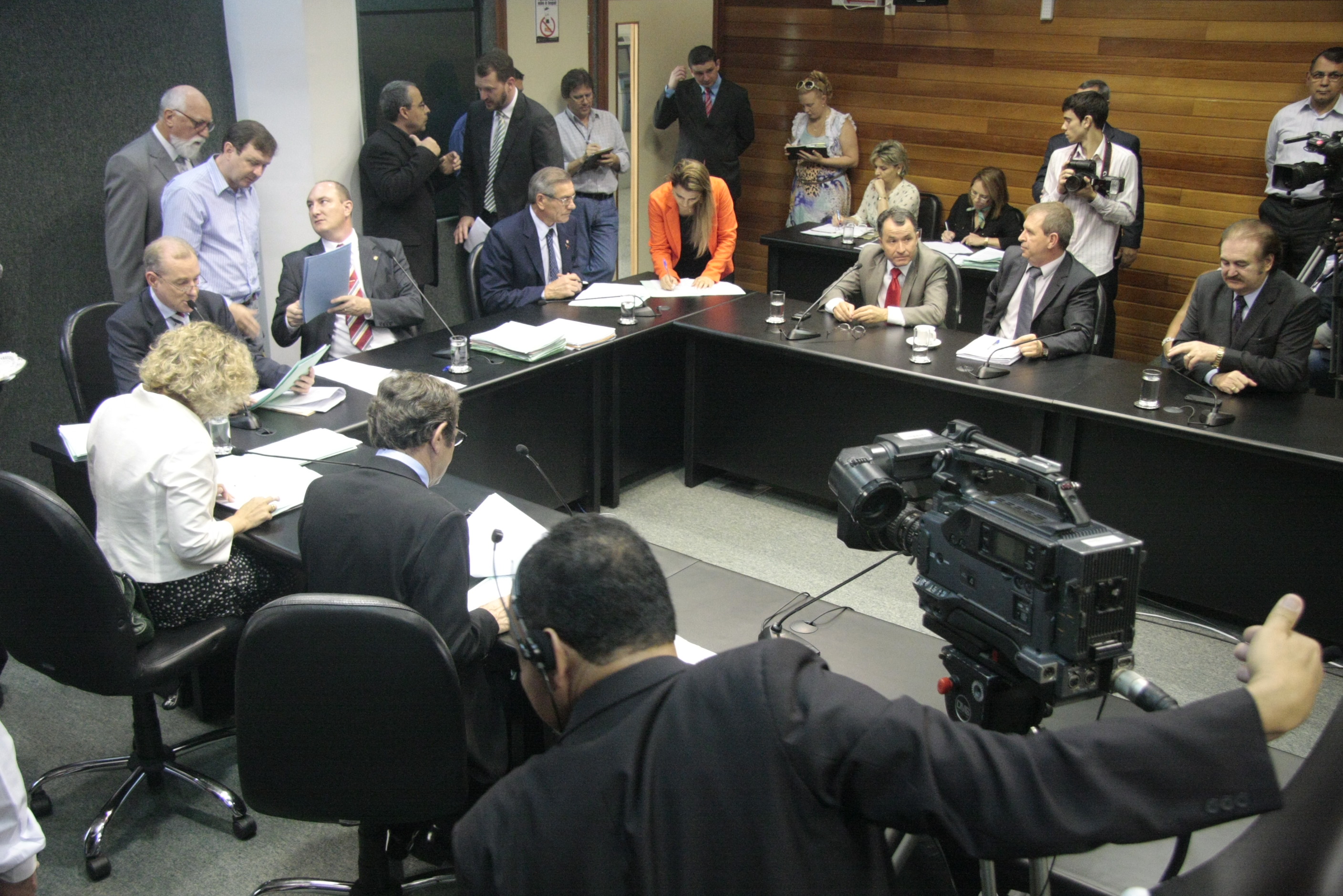 Reunião da Comissão de Constituição e Justiça. Foto: Fábio Queiroz / Agência AL