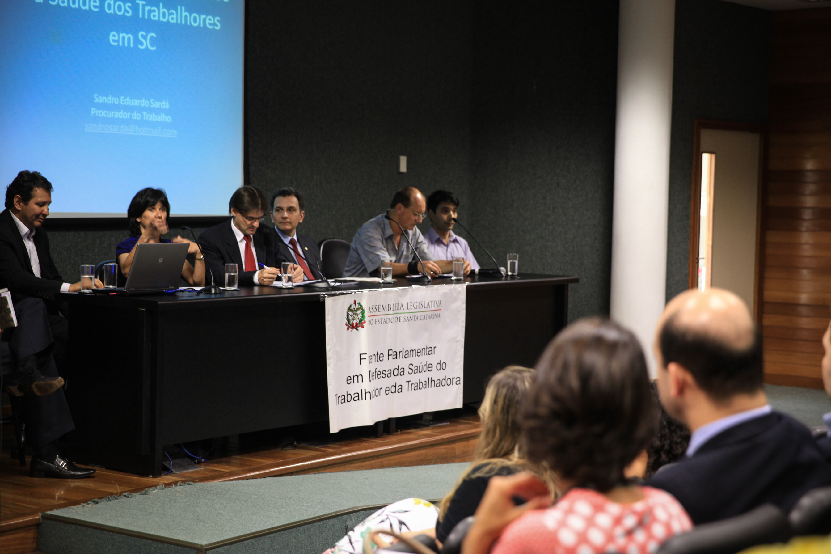 Frente Parlamentar em Defesa da Saúde do Trabalhador, sobre adoecimento dos trabalhadores. Foto: Jessica Genevro /Agência AL