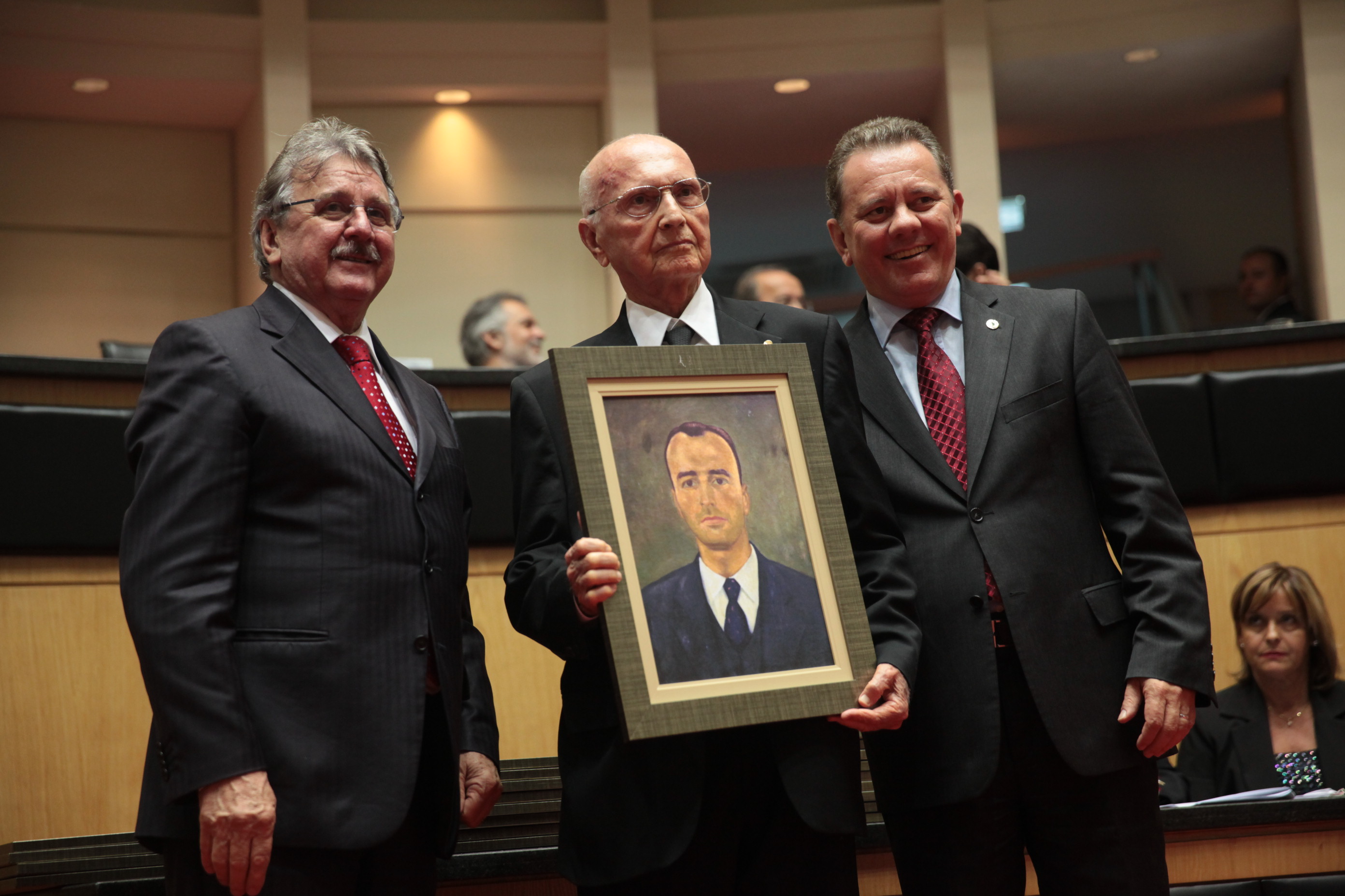 Deputado RUY HÜLSE recebe homenagem como Presidente na 3ª Legislatura – 1957