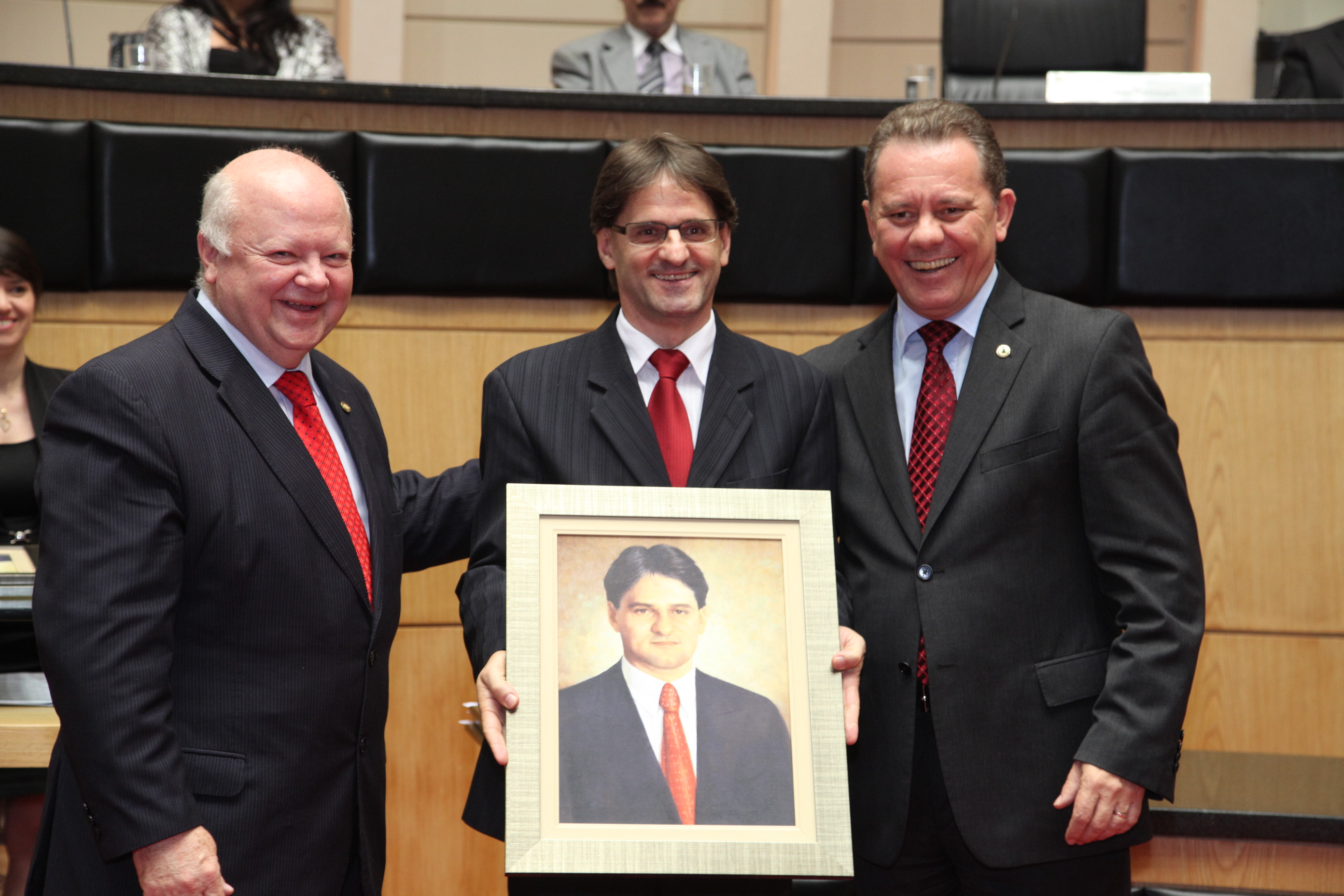 Deputado NEODI SARETTA recebe homenagem como Presidente na 13ª Legislatura – 1998