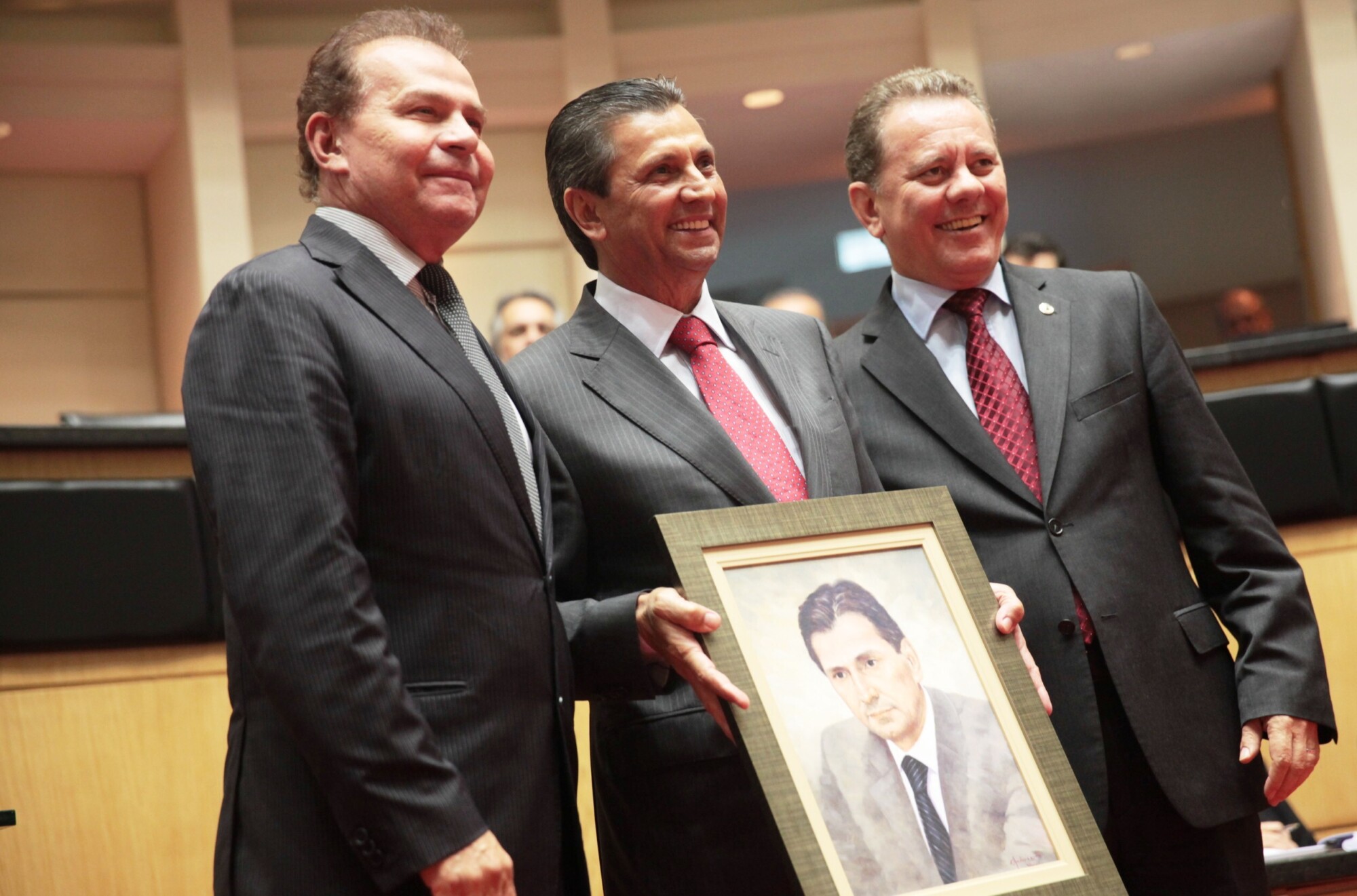 45 ex-presidentes da Assembleia são homenageados em sessão especial
